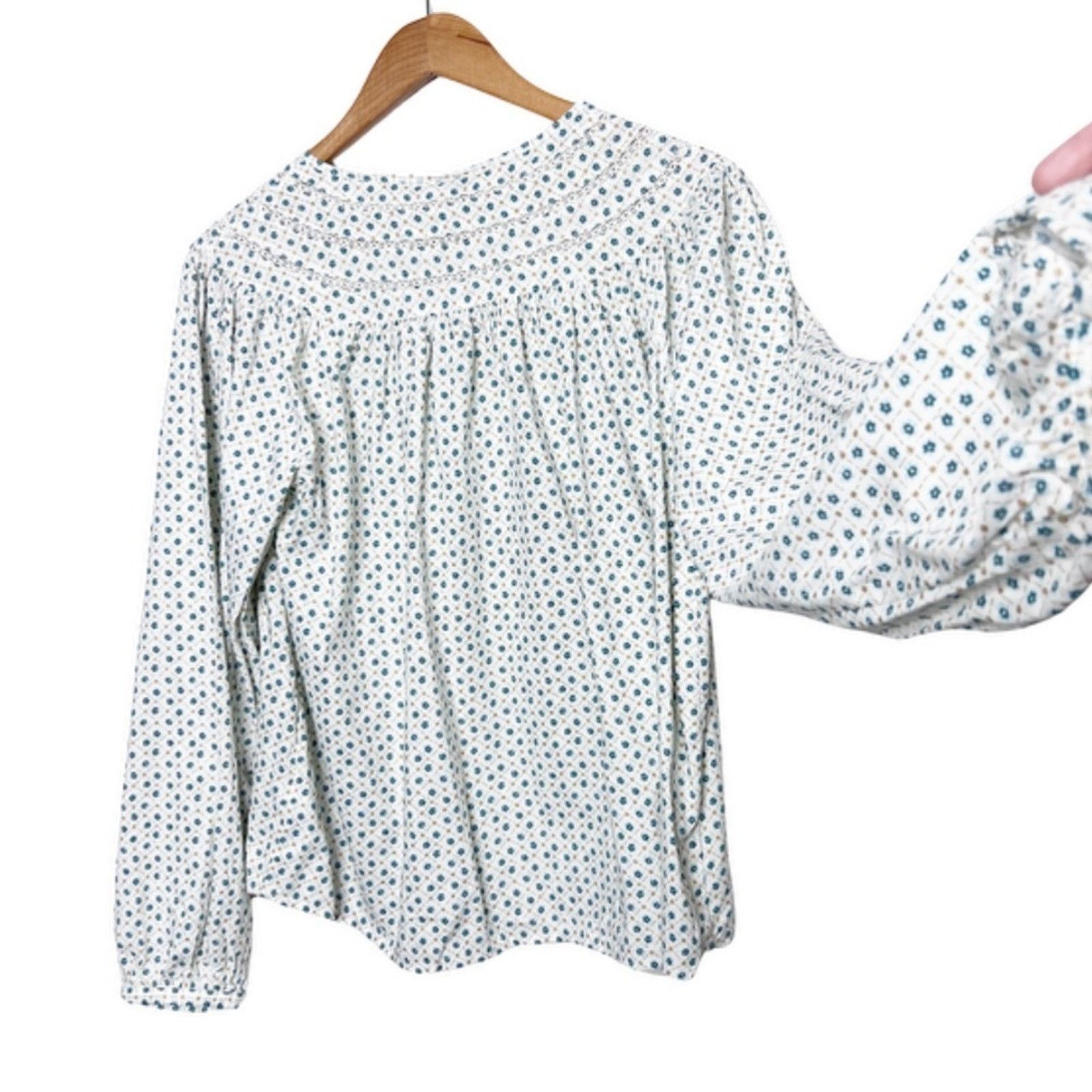Target Basics New with Tag Universal Thread Women's Floral Blouse Size M / US 6-8 / IT 42-44 - 9 Thumbnail