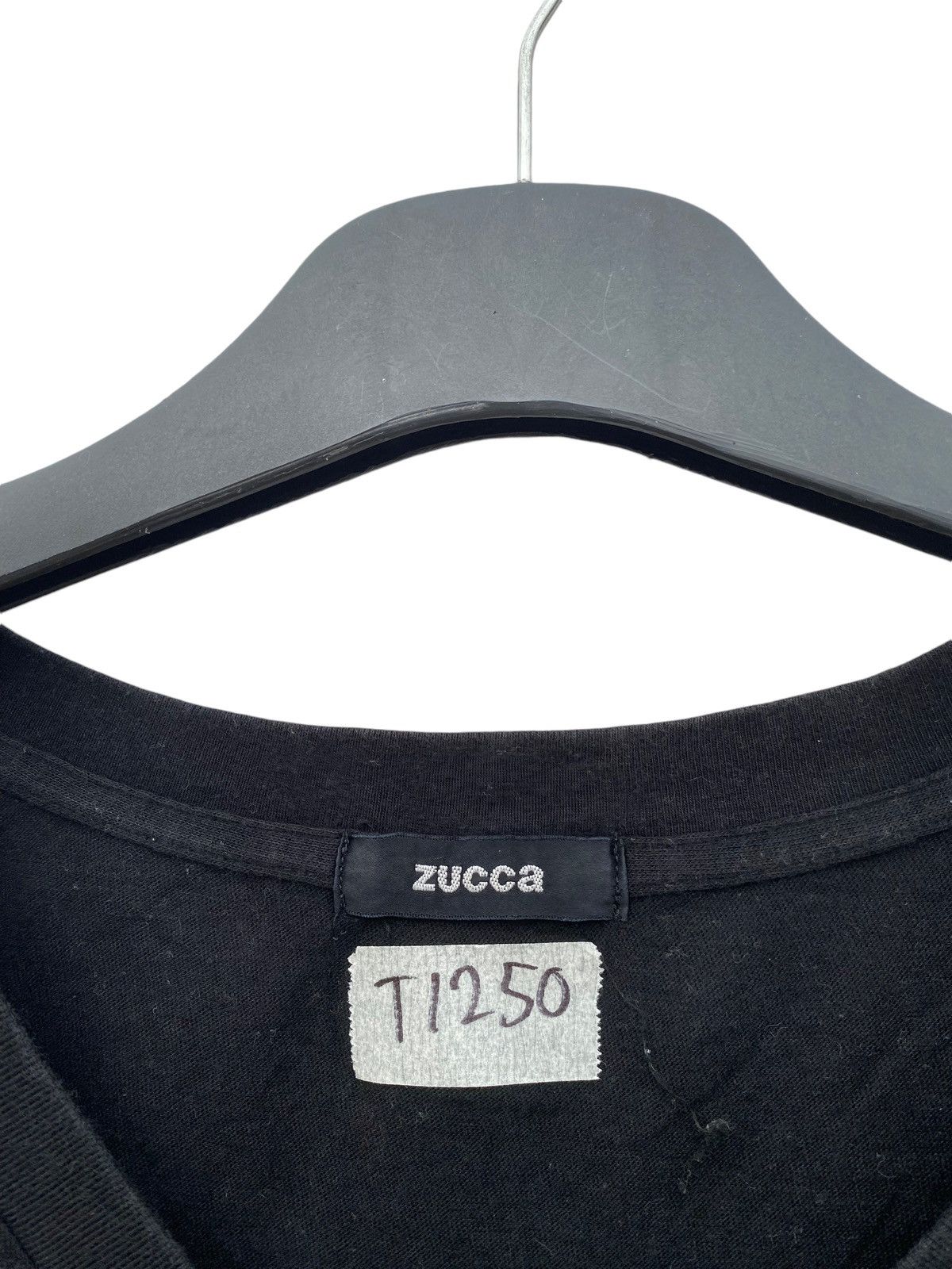 CABANE de ZUCCa Vintage Zucca Vneck Tees Size US M / EU 48-50 / 2 - 3 Thumbnail