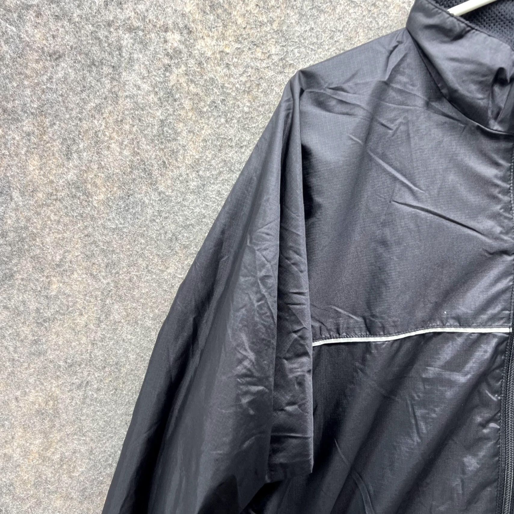 Reebok VINTAGE Reebok Jacket Windbreaker Bomber Full Zip Black L Men Size US L / EU 52-54 / 3 - 3 Thumbnail
