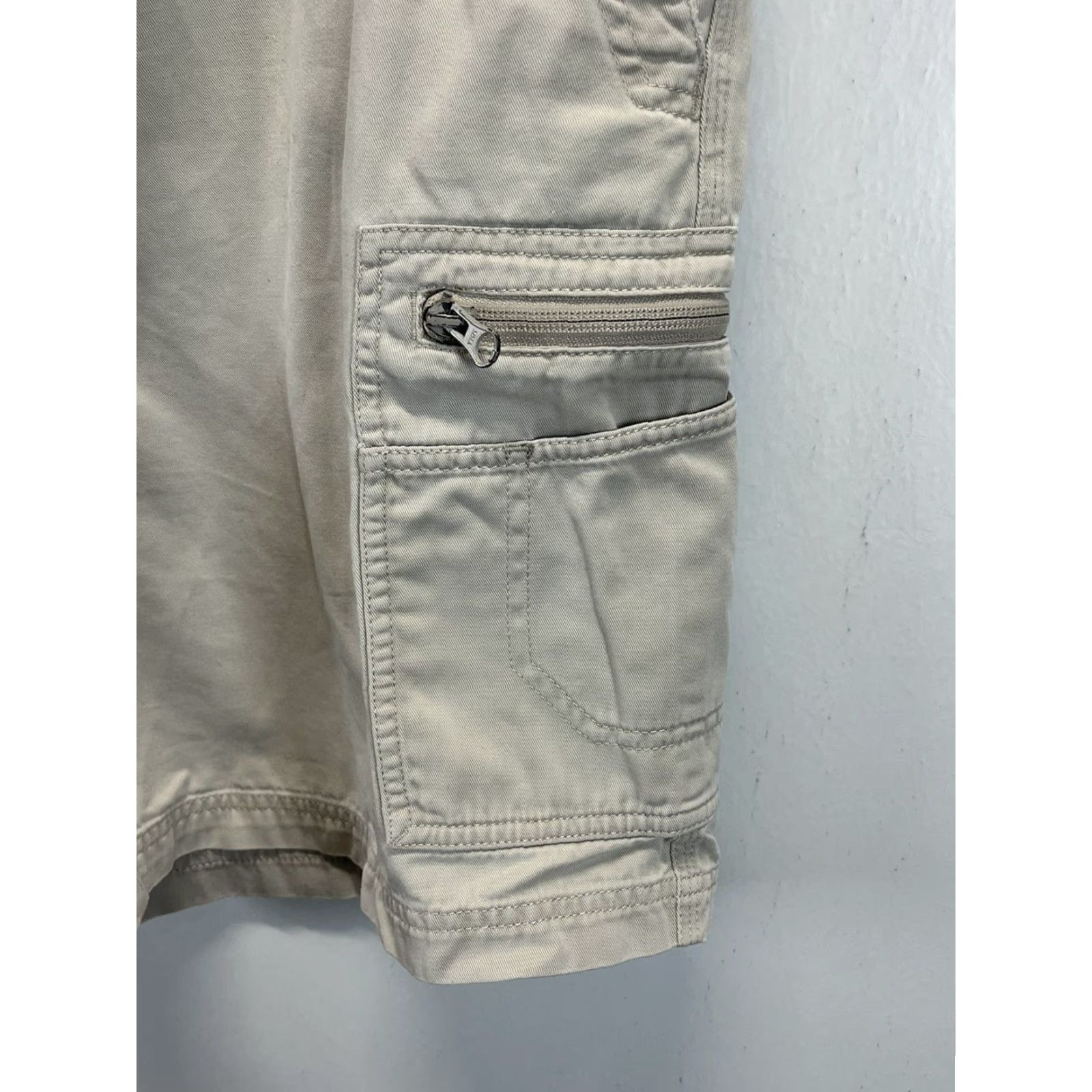 Vintage Columbia Cargo Shorts Men 38 Beige Outdoor Hiking Flat Front Casual Short Pants Adult Regular Men Size US 38 / EU 54 - 3 Thumbnail