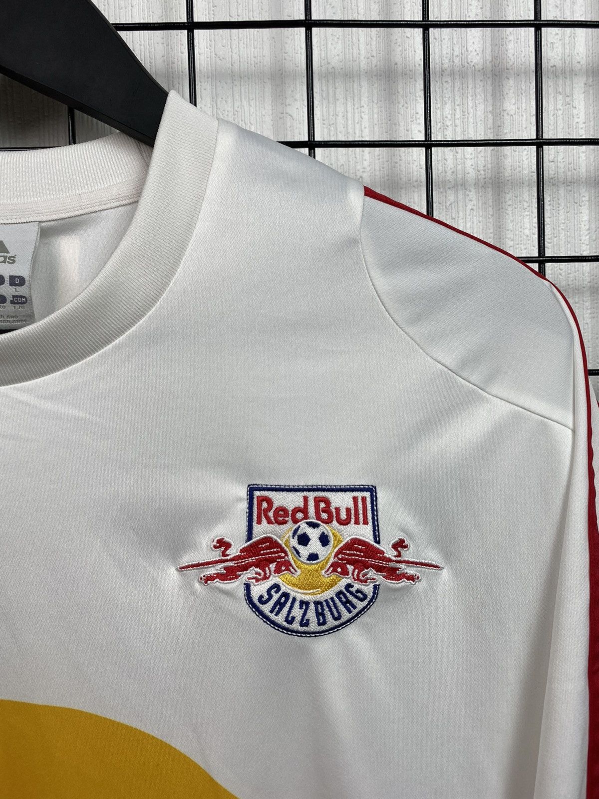 Adidas × Vintage #5 Red Bull Salzburg Home 2005 2006 Football Soccer Jersey L Size US L / EU 52-54 / 3 - 7 Thumbnail