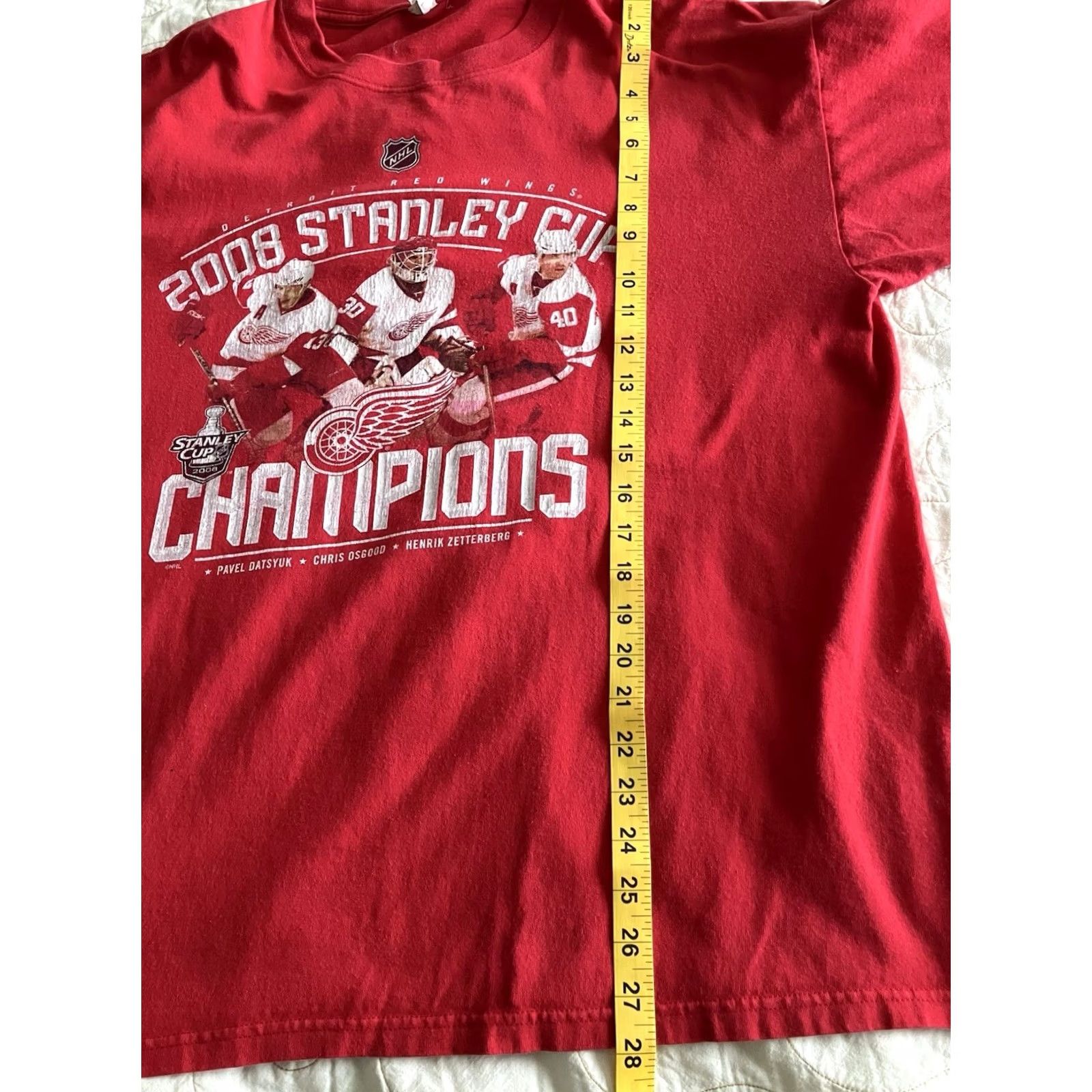 Anvil VINTAGE Detroit Red Wings Stanley Cup Champions Anvil T-Shirt XL Red Graphic Print Short Sleeve Mens Regular Fit 100% Cotton Nicaragua Size US XL / EU 56 / 4 - 5 Thumbnail