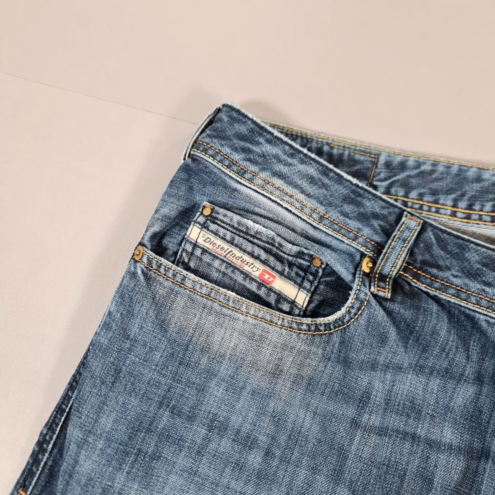 Diesel Diesel Jeans Mens W36 L32 Blue Regular Bootcut Denim Size US 36 / EU 52 - 3 Thumbnail