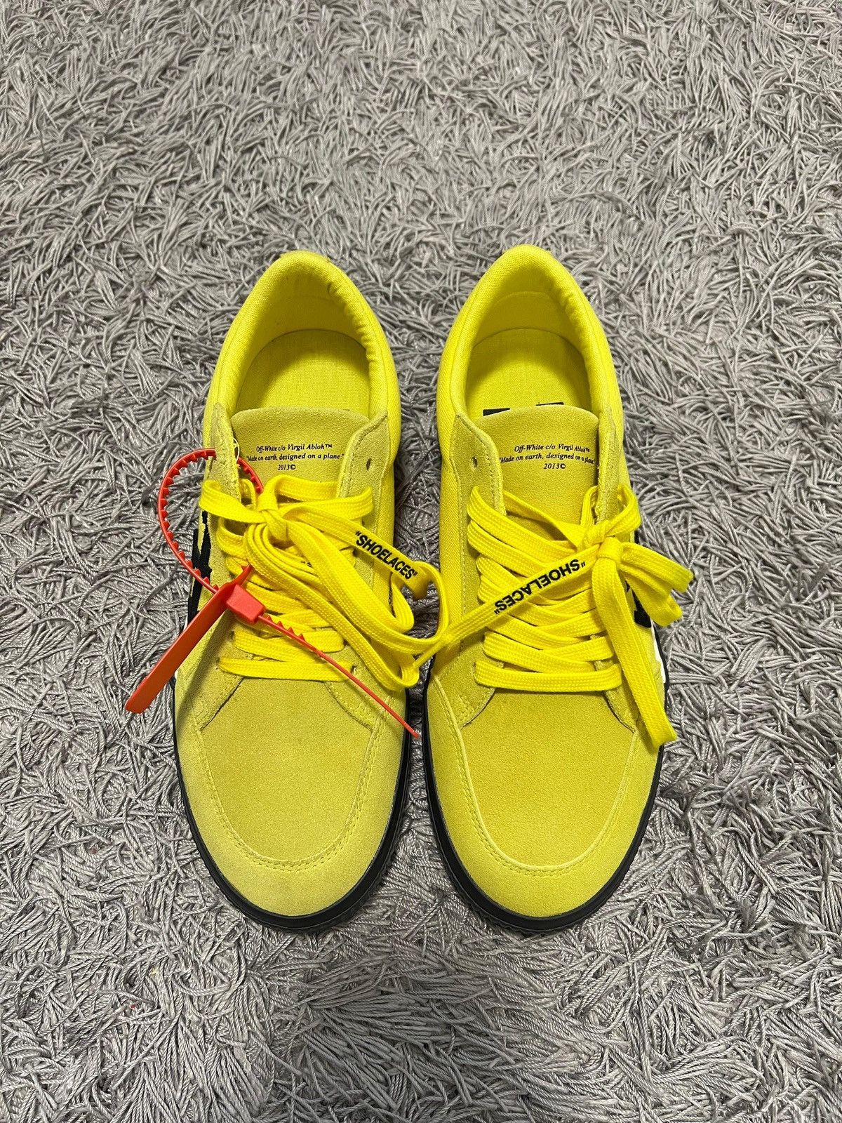 Off-White Off White Vulc Low Yellow Size US 7.5 / EU 40-41 - 2 Thumbnail