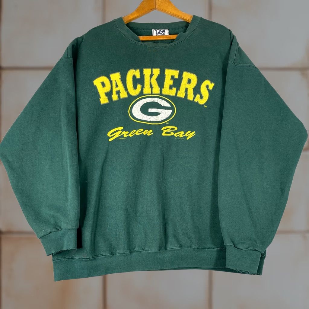 NFL VINTAGE Green Bay Packers Crewneck Sweatshirt Mens XL NFL Lee Sport Sweatshirt Crew Neck Green Football Distressed Cuffs Graphic Print USA Size US XL / EU 56 / 4 - 1 Thumbnail