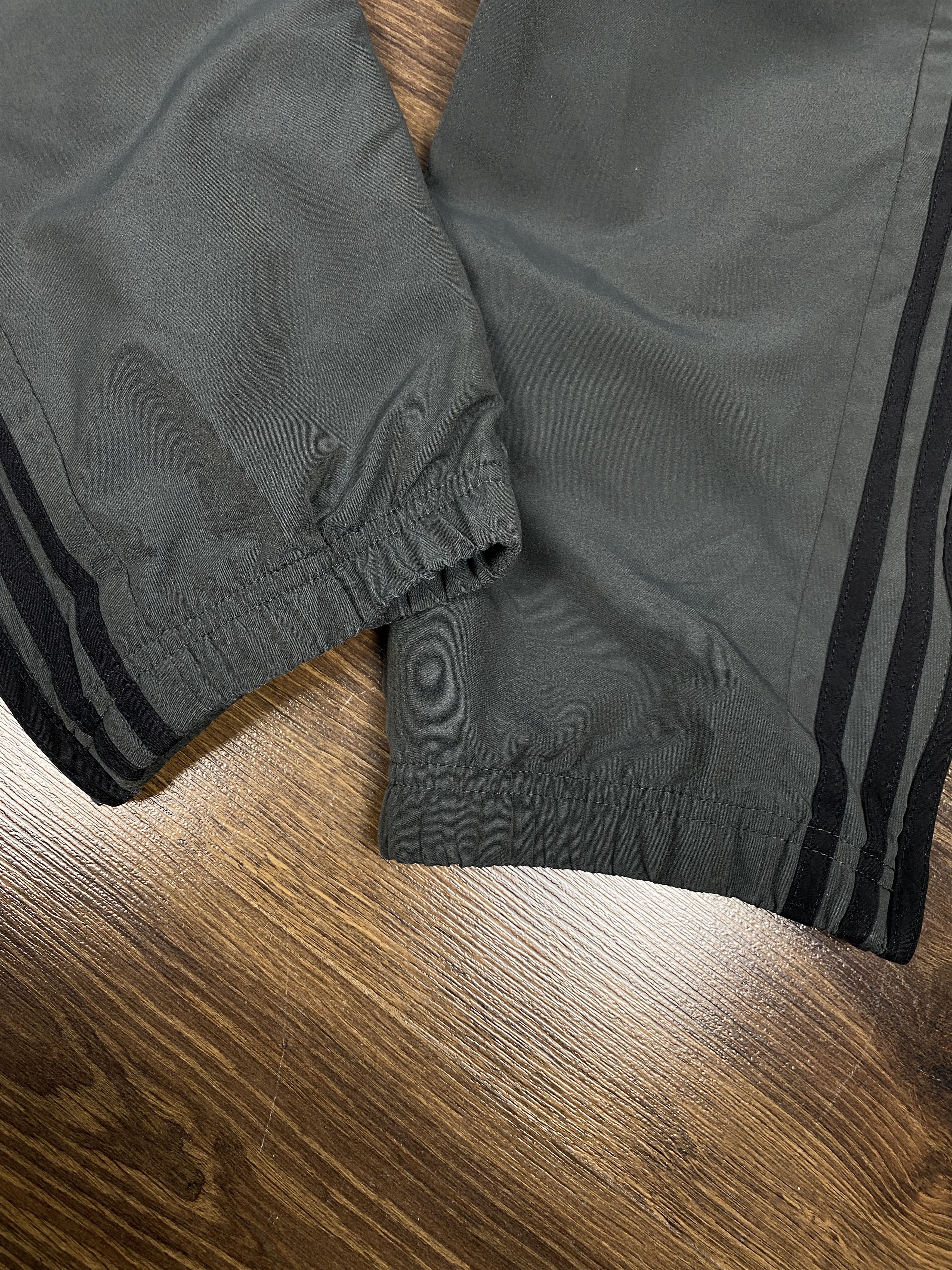 Adidas Adidas vintage baggy parachute nylon track pants y2k Size US 34 / EU 50 - 4 Thumbnail