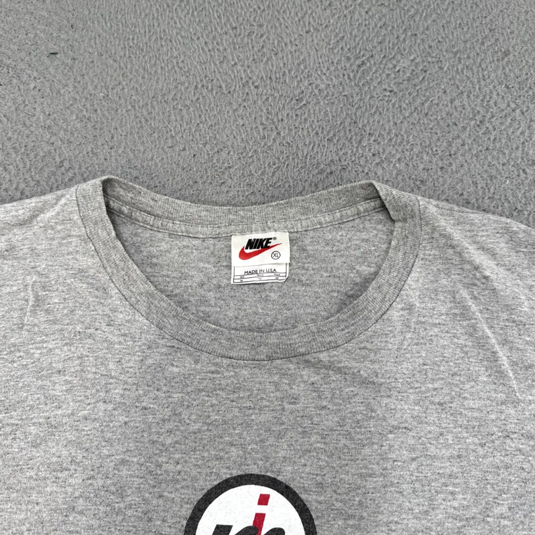 Nike VINTAGE Nike Shirt 90s MJ Back It Up Double-Sided Crew Neck Short Sleeve XL Men Gray Size US XL / EU 56 / 4 - 5 Thumbnail