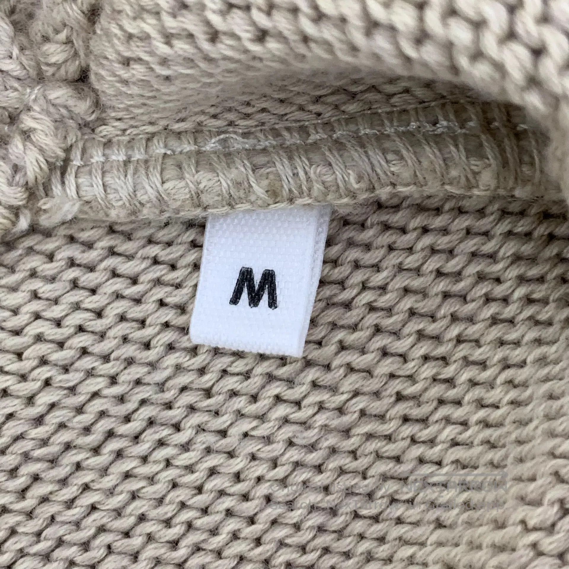 AMI Ami Oatmeal Color Love Heart Letter Embroidered Cotton V-n Size M / US 6-8 / IT 42-44 - 6 Thumbnail