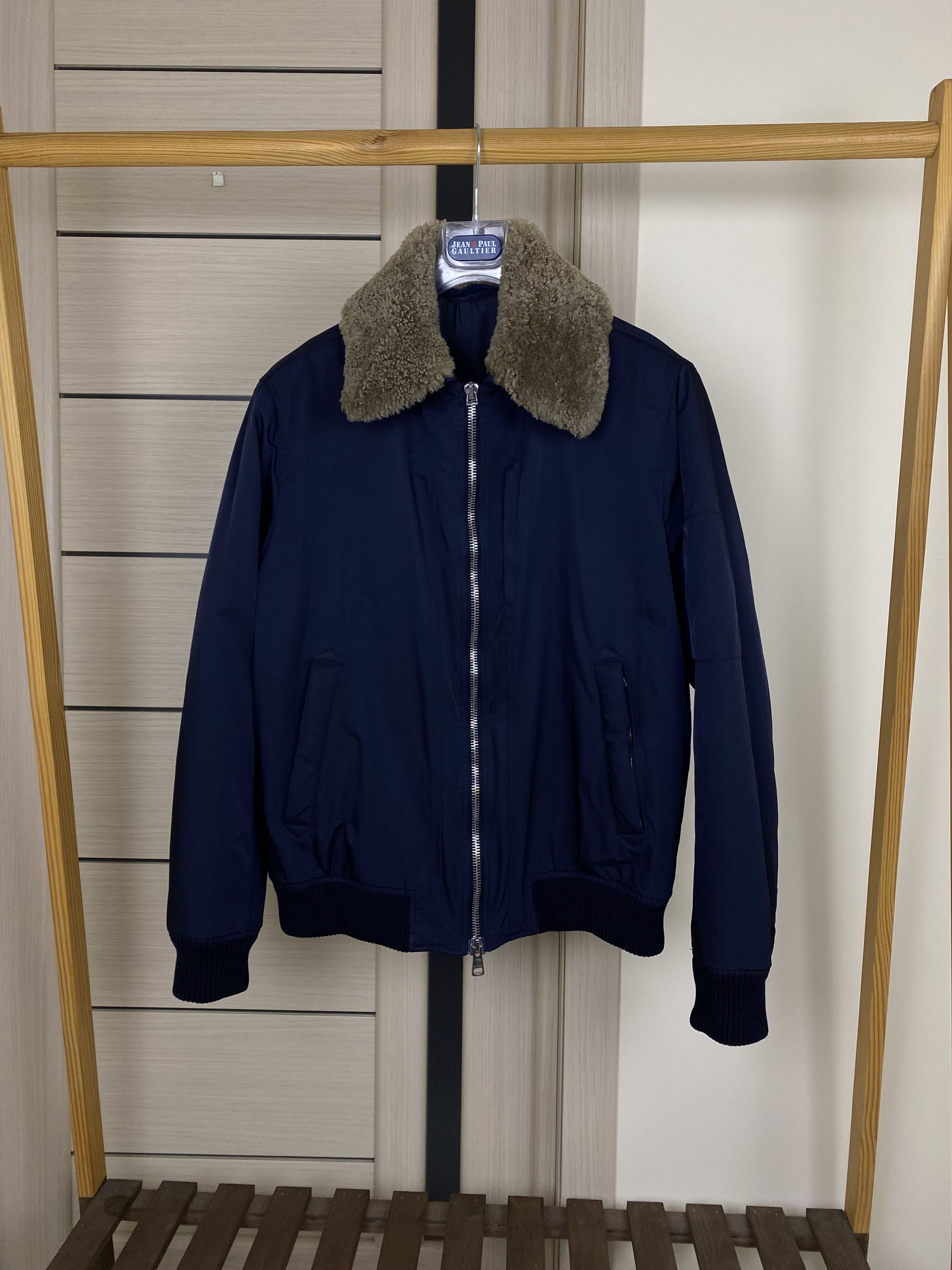 Rare vintage Gucci navy blue polyamide nylon bomber jacket