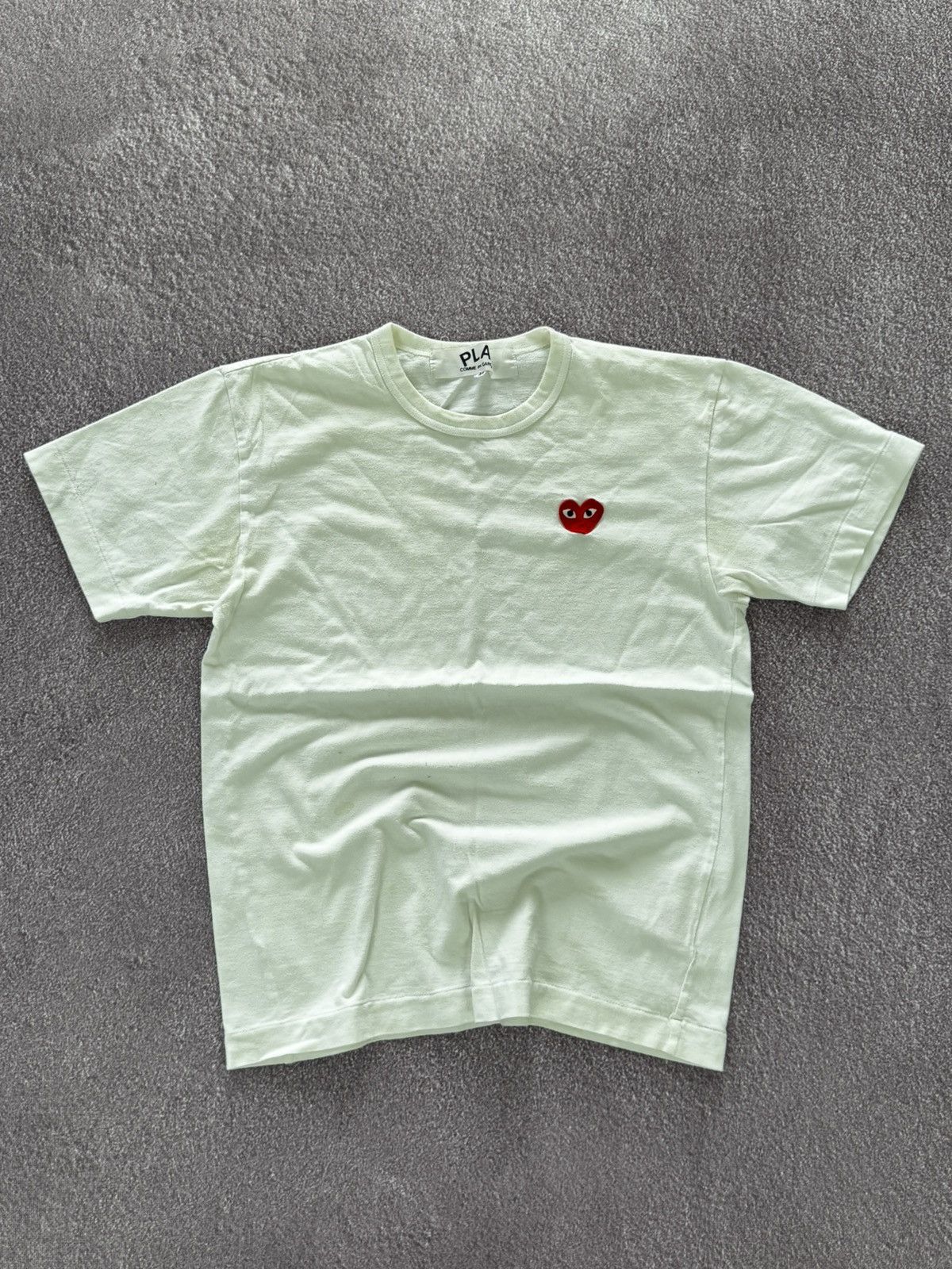 Comme des Garcons PLAY Play Comme des Garcons T Shirt Heart T Shirt Size US M / EU 48-50 / 2 - 1 Thumbnail