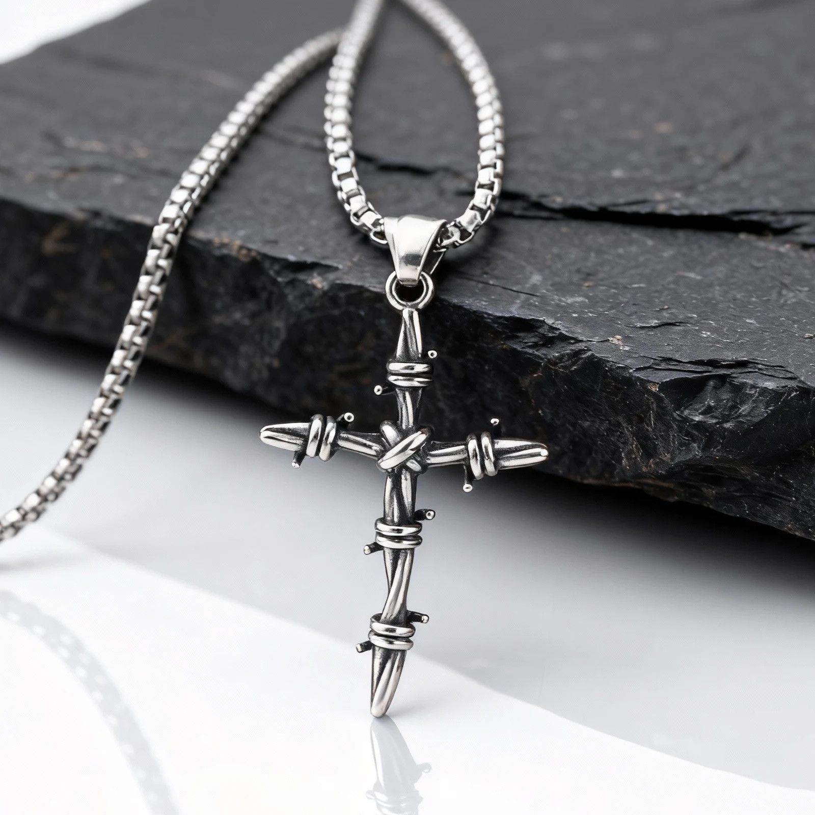 Jewelry Thorn Cross Necklace Size ONE SIZE - 2 Thumbnail