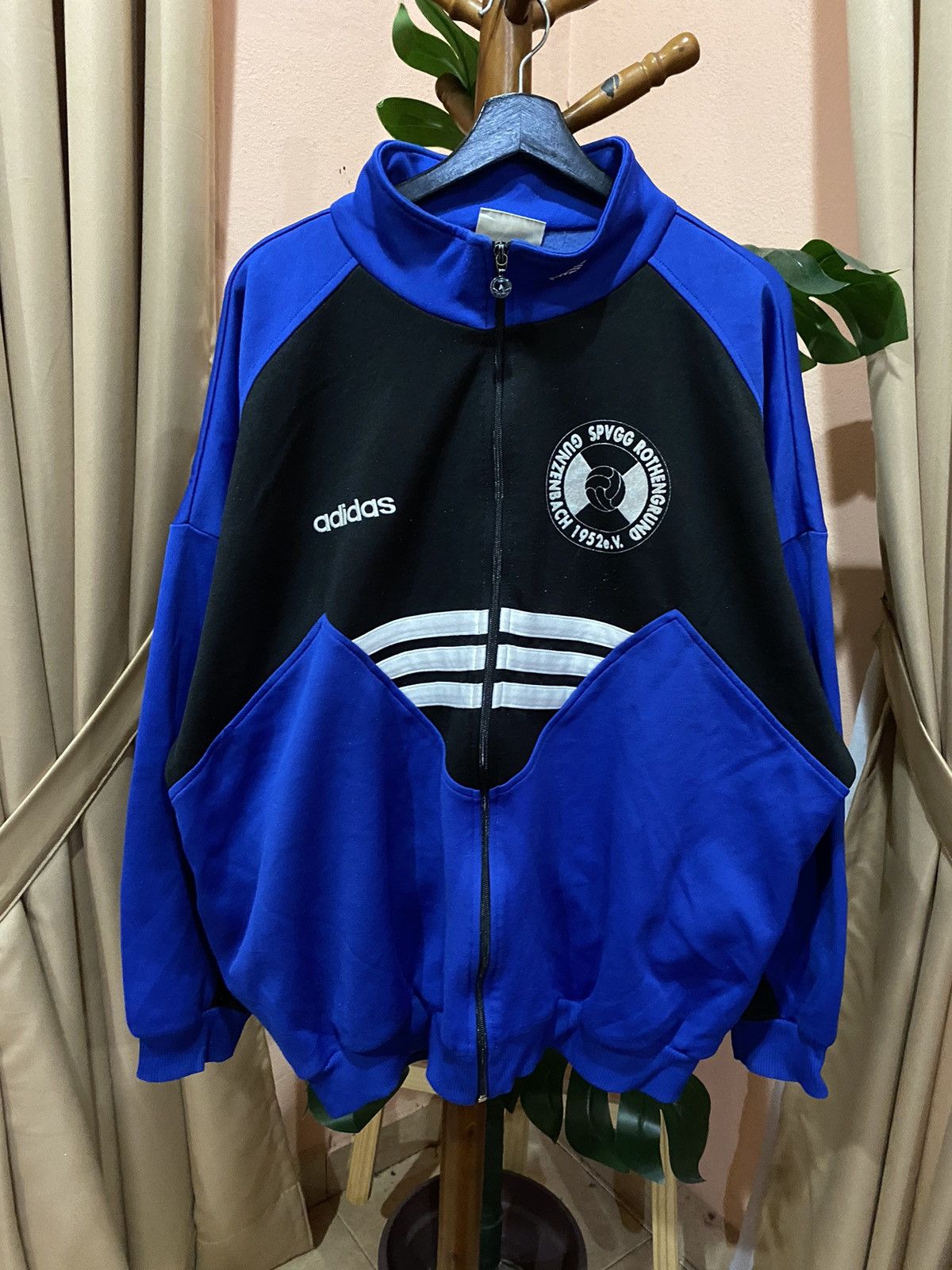 Adidas VINTAGE ADIDAS TRACKTOP Size US L / EU 52-54 / 3 - 3 Thumbnail
