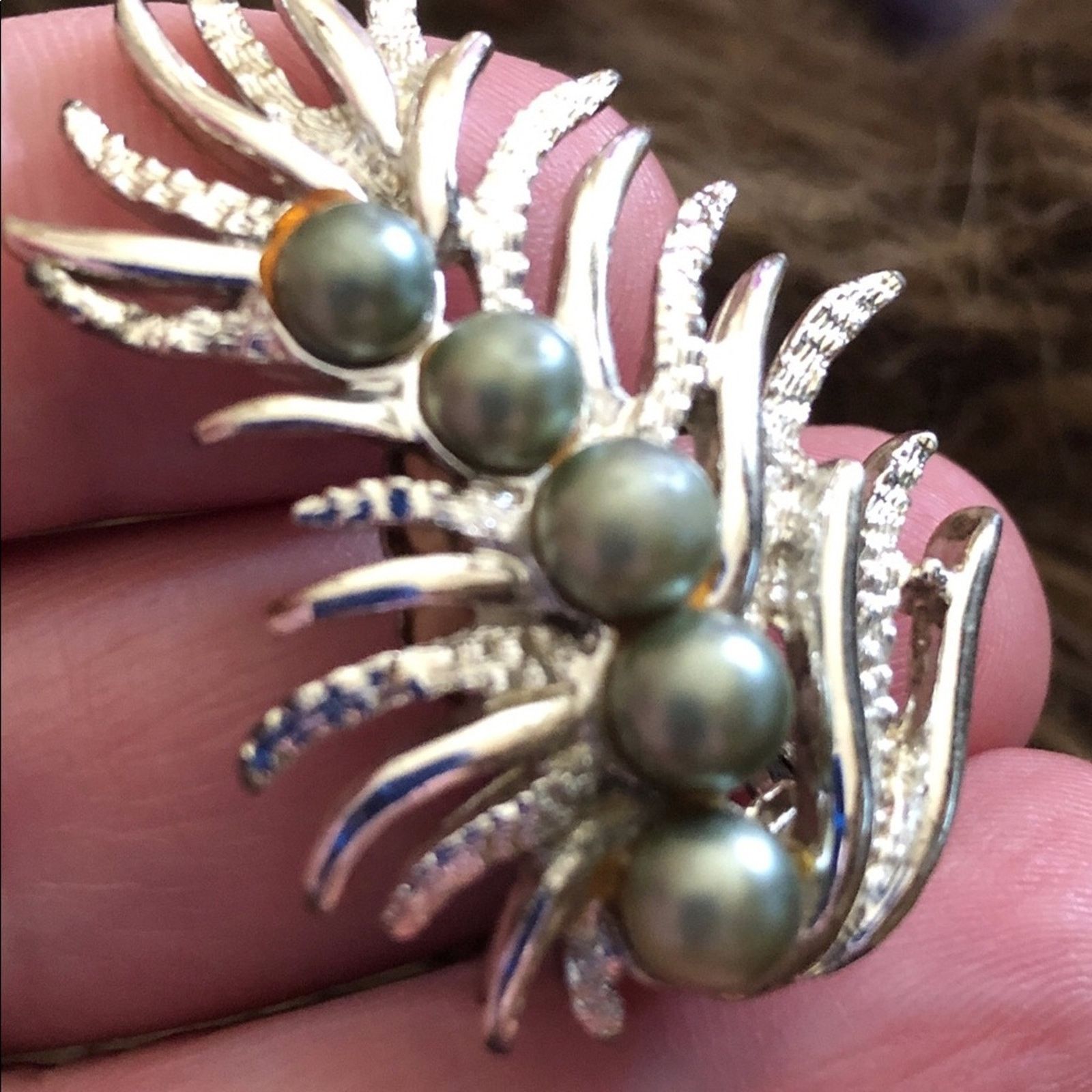 Vintage Vintage 70s Sarah Coventry Feather Fantasy clips Size ONE SIZE - 5 Thumbnail
