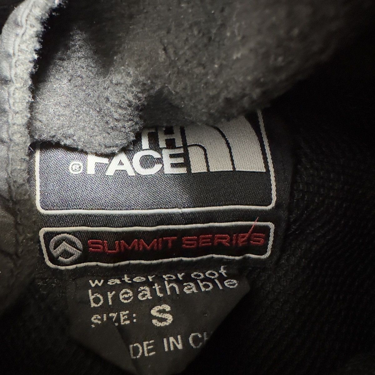 The North Face Vintage The North Face Summit Series Gore Tex jacket Size US S / EU 44-46 / 1 - 4 Thumbnail