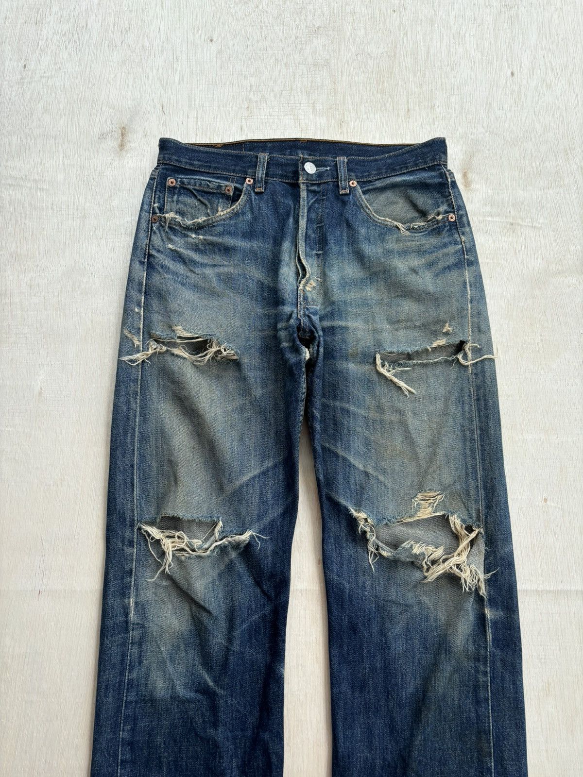Japanese Brand × Levi's Vintage Clothing Vintage Levis 501 Distressed Denim Jeans Size US 32 / EU 48 - 4 Thumbnail