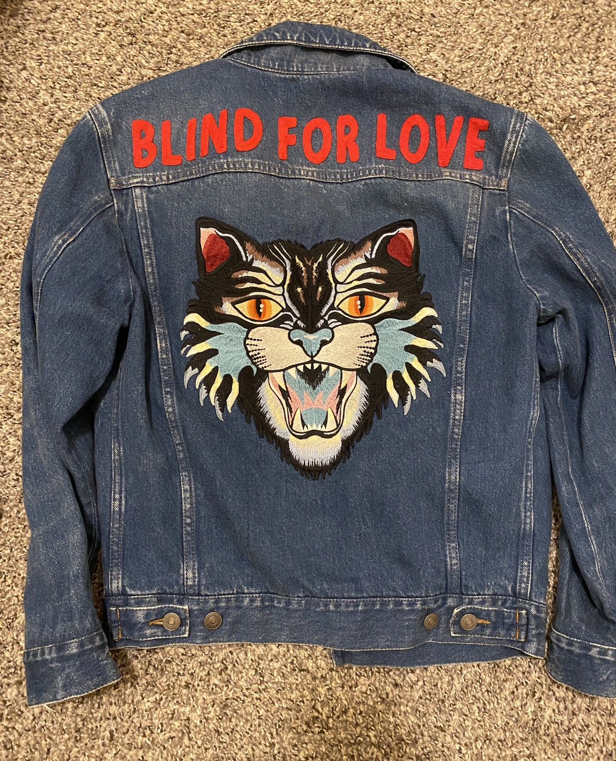 Gucci Gucci Angry Cat Embroidered Denim Jacket Size 44 XS Size US S / EU 44-46 / 1 - 1 Thumbnail