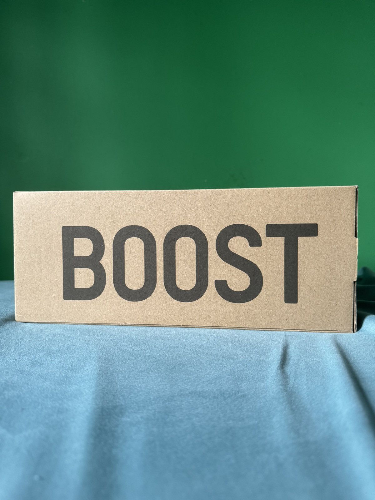 Adidas Adidas Yeezy 700 V2 Tephra 2019 Size US 11 / EU 44 - 14 Thumbnail