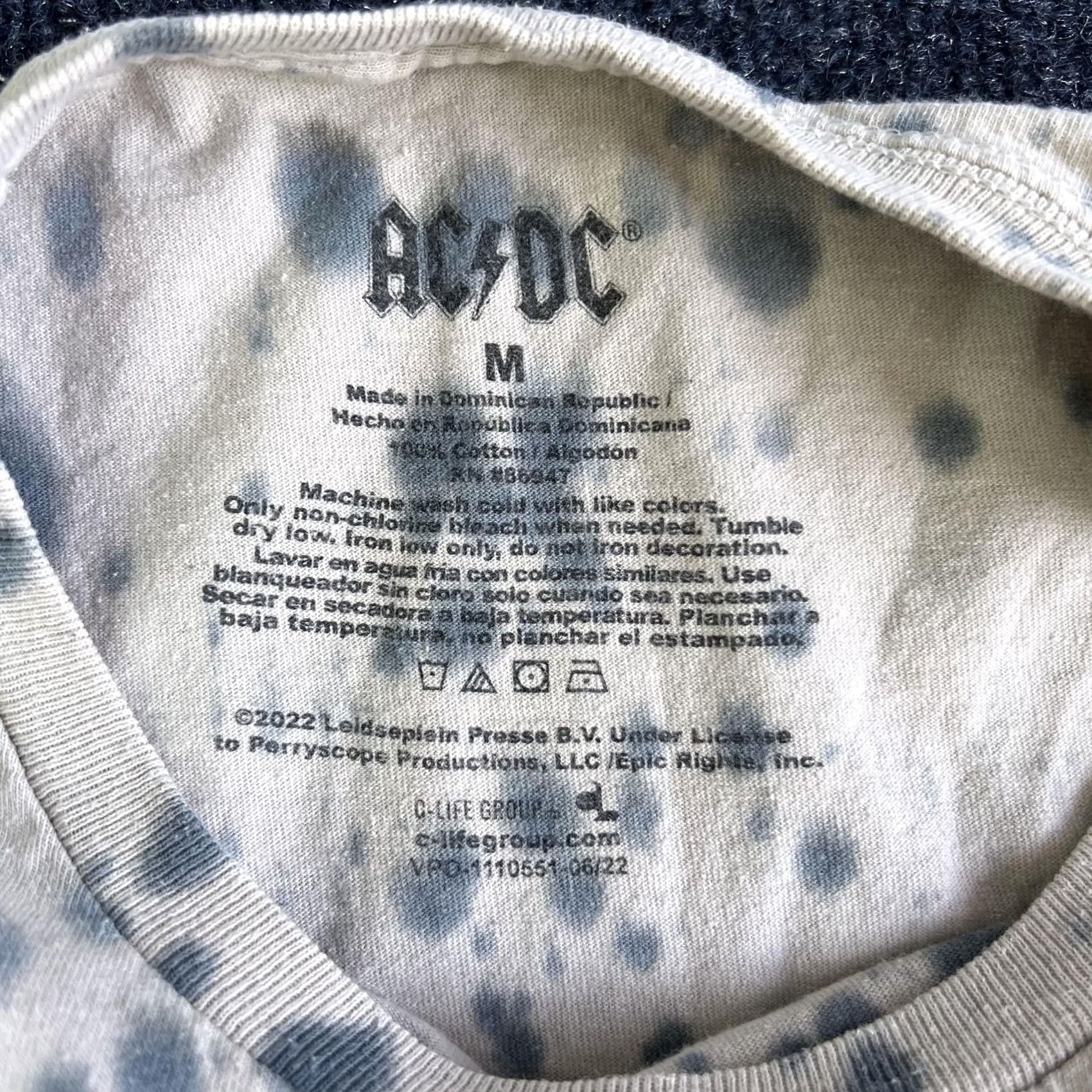Vintage AC/DC Shirt Mens Medium Gray Bleach Tie Dye Band Graphic Rock Tee 2022 Size US M / EU 48-50 / 2 - 3 Thumbnail