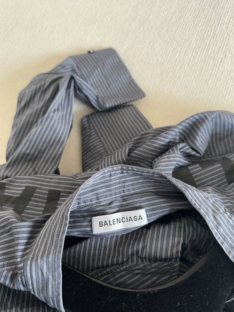 Balenciaga Balenciaga Back logo striped shirt 2505-Nextarrow Size US XXS / EU 40 - 2 Thumbnail