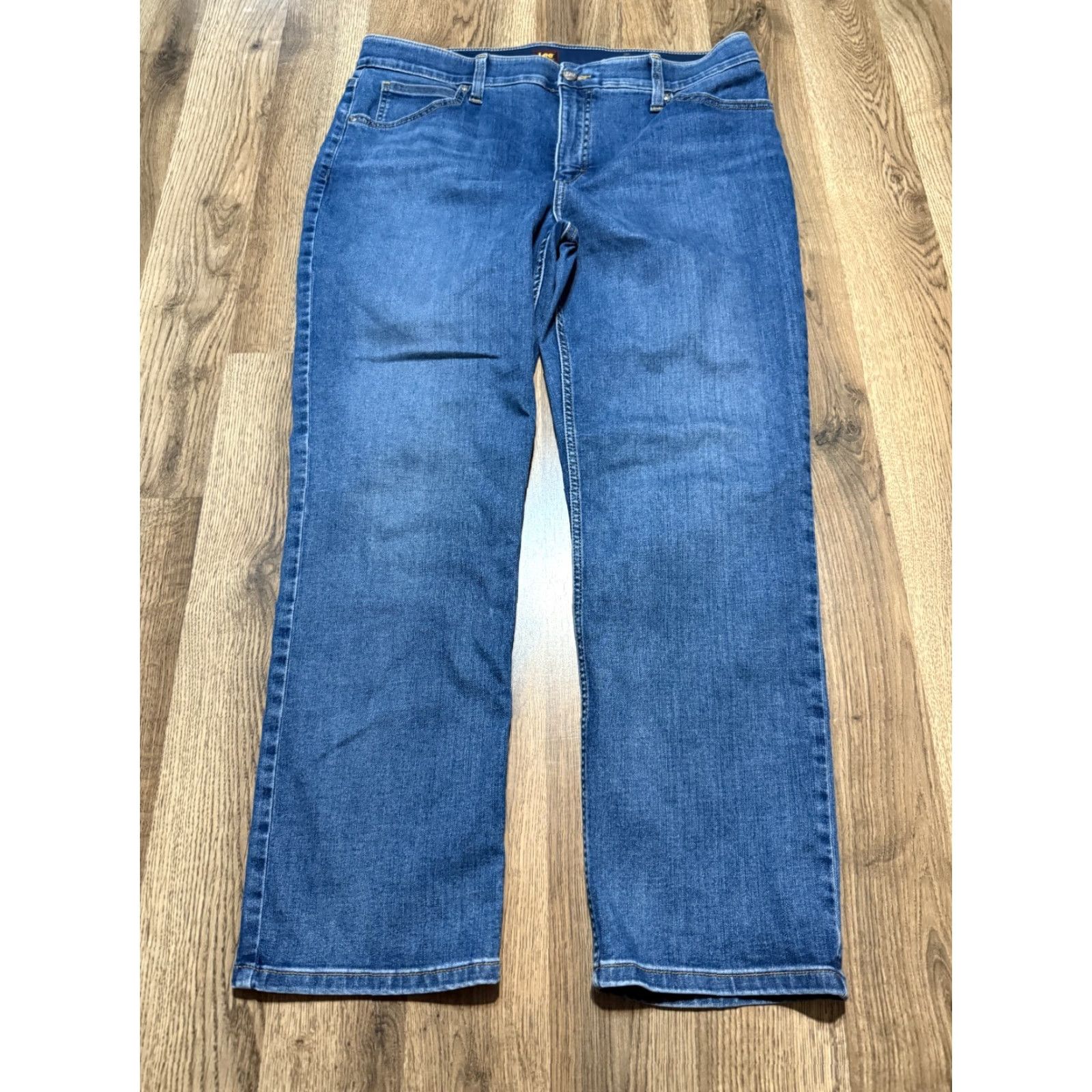Lee Lee Jeans Women's 16 Medium Blue Denim Straight Leg High Rise Jeans Regular Rise 5-Pocket Inseam 27in Size 38" / US 16 / IT 52 - 2 Thumbnail