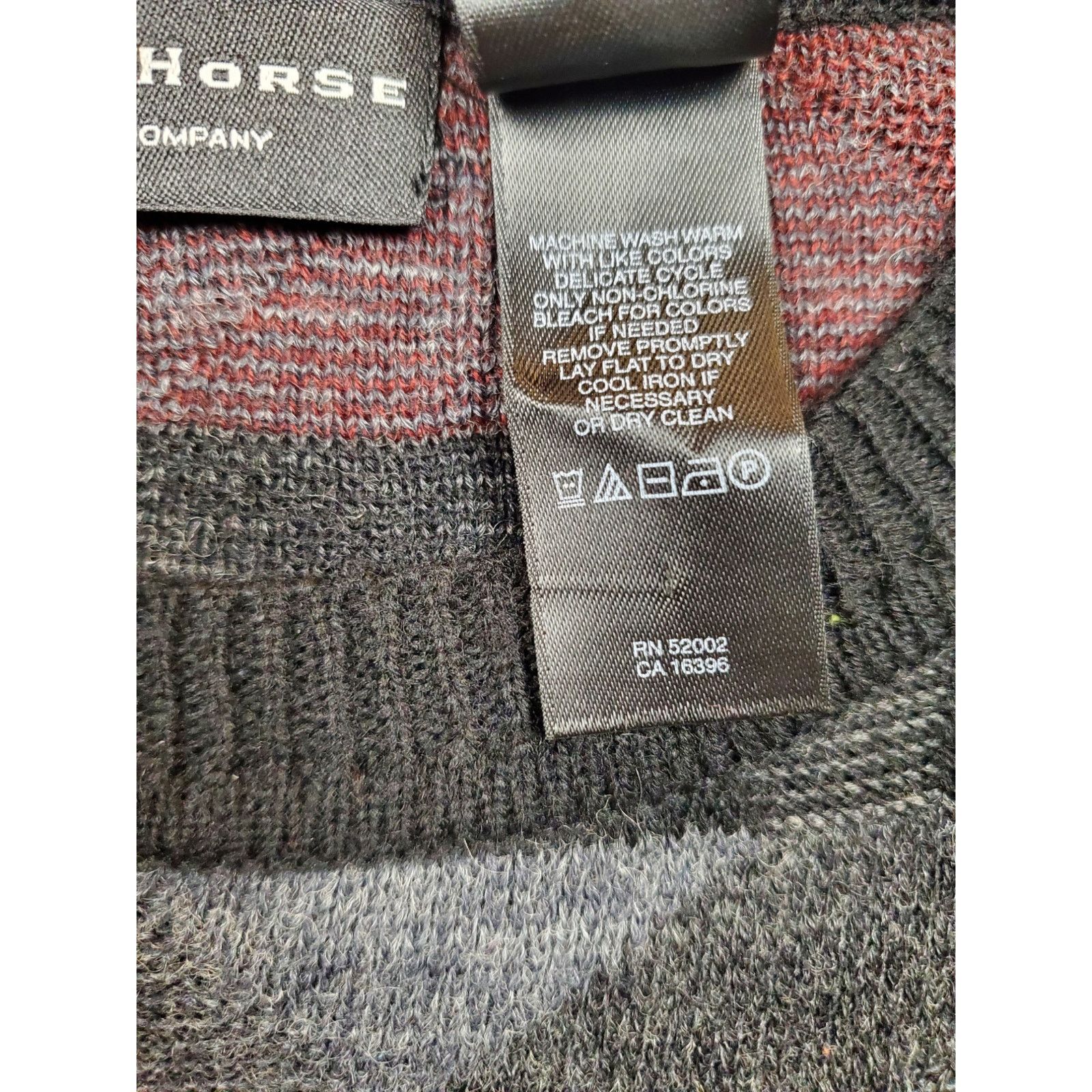 Other Vintage Men's Crazy Horse XXL Geometric Pullover Sweater Size US XXL / EU 58 / 5 - 3 Thumbnail