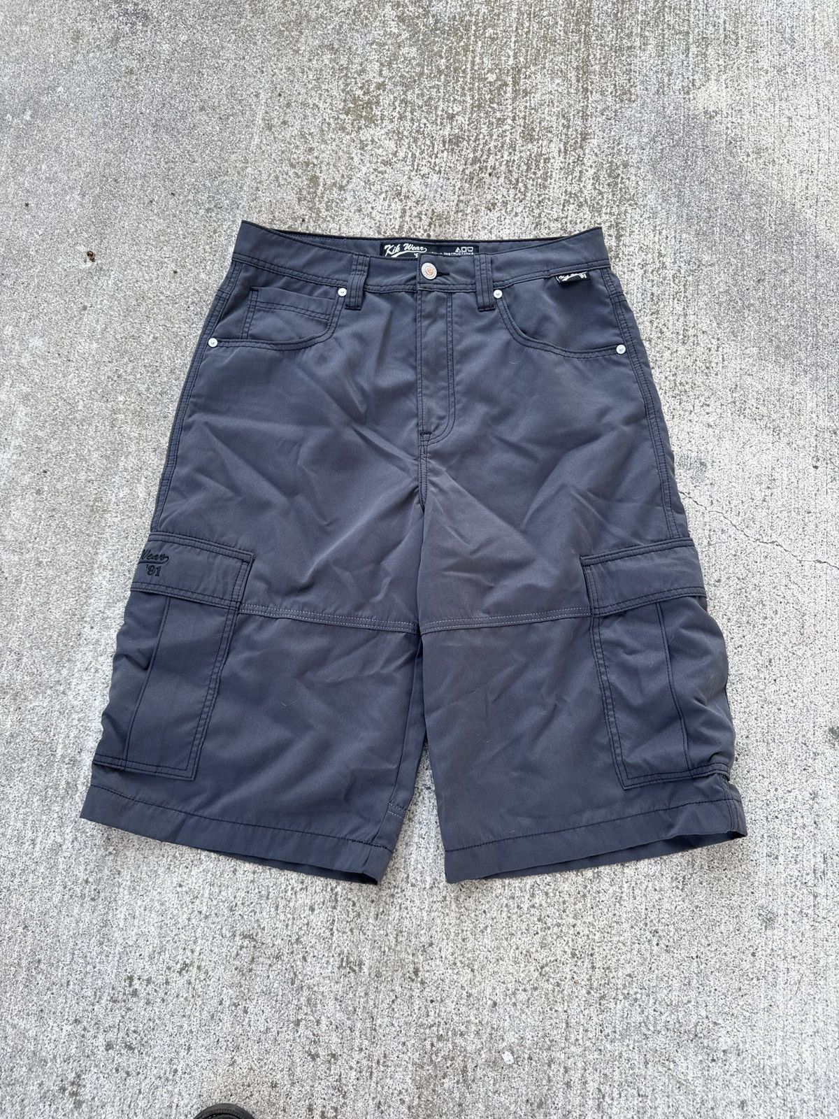 Other kikwear nylon microsuede cargo shorts Size US 32 / EU 48 - 1 Thumbnail