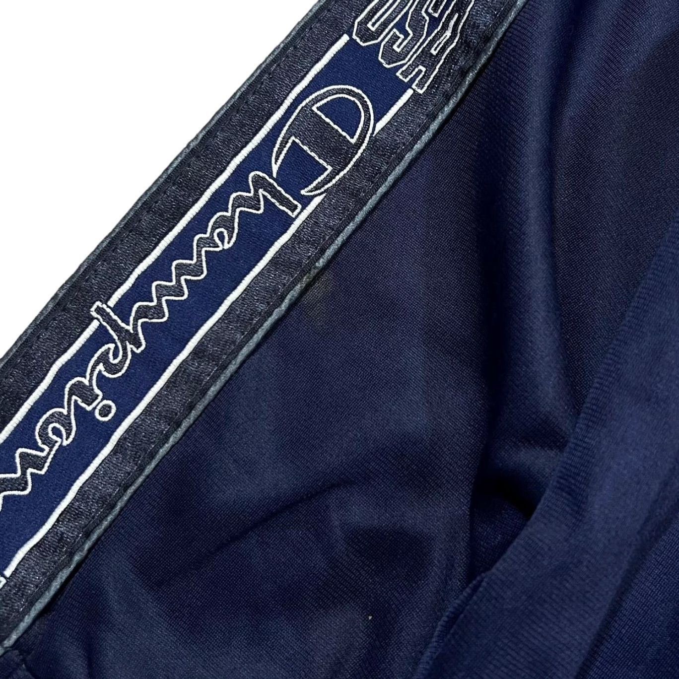 Champion VINTAGE Champion USA Tape Sleeve Embroidered Mini Logo Zip Tracksuit Jacket XS Blue Mens Jacket Track Size US 27 - 6 Thumbnail