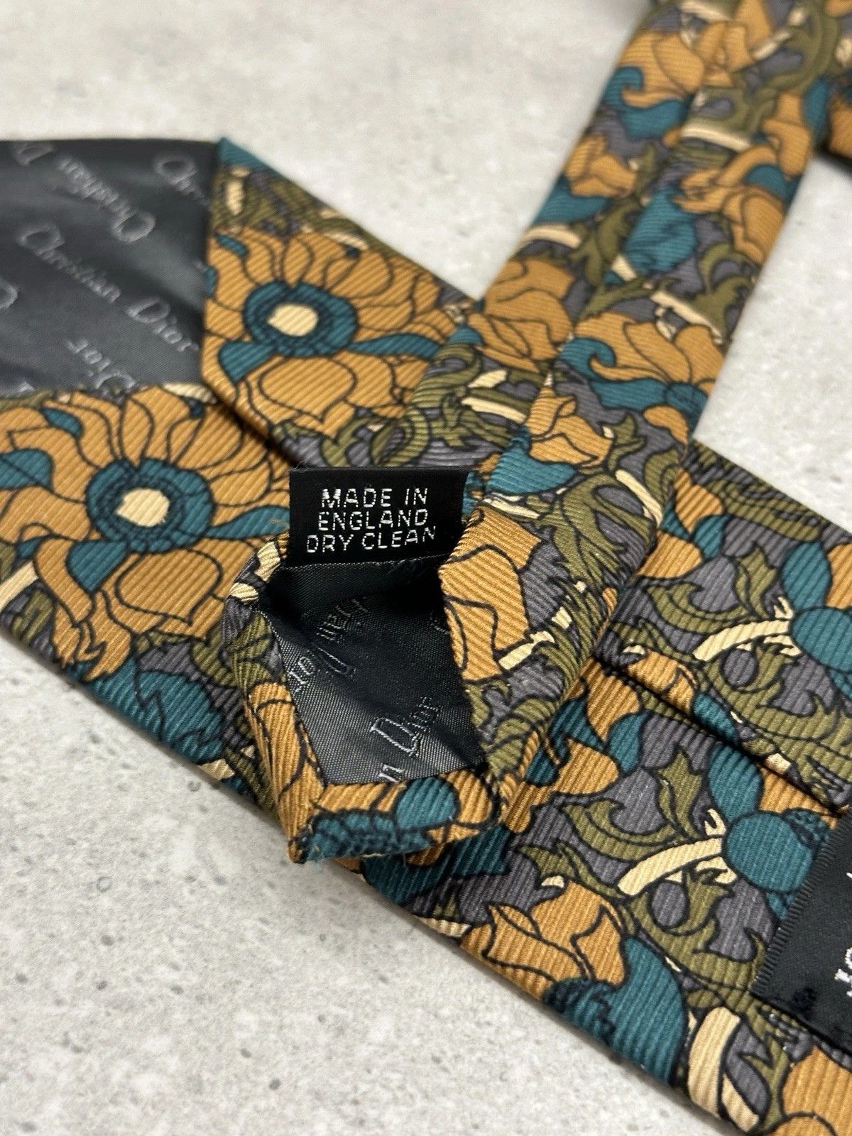 Christian Dior Monsieur Vintage Christian Dior Monsieur Silk Floral Pattern Tie Size ONE SIZE - 9 Thumbnail