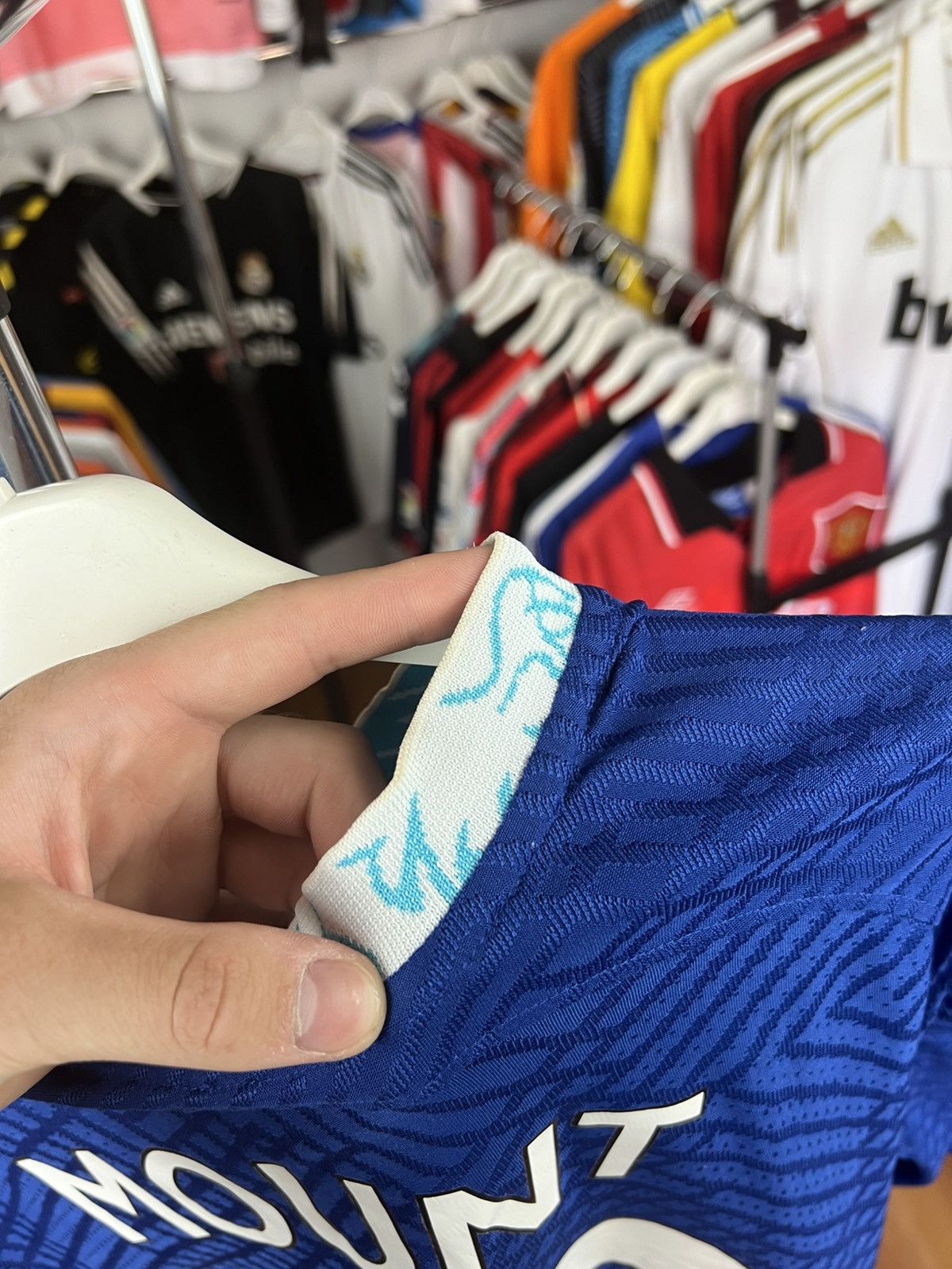 Nike Soccer Jersey Nike Chelsea 2022/23 Mount #19 Size US XL / EU 56 / 4 - 12 Thumbnail