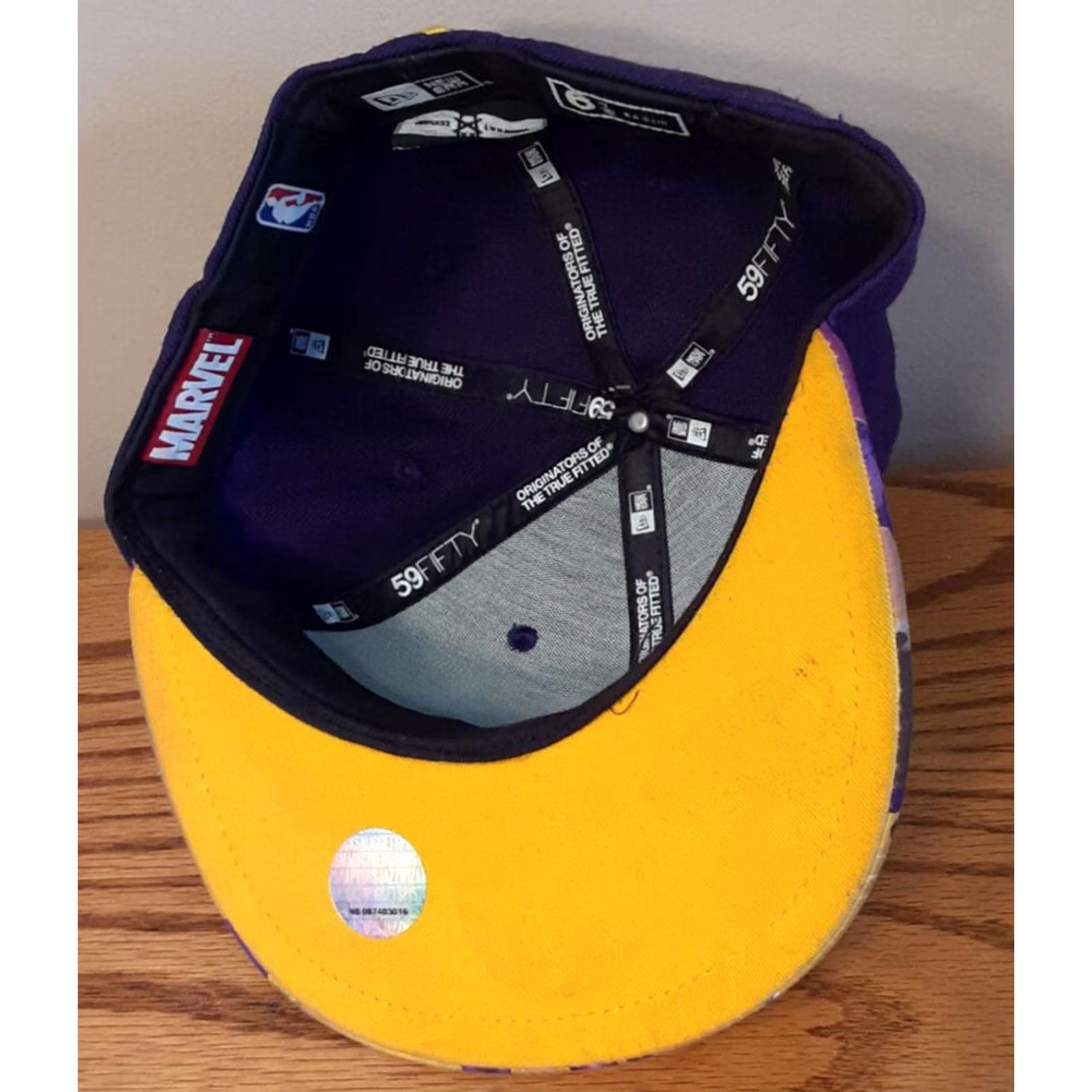 Vintage VINTAGE Marvel Hat Mens 6 7/8 Los Angeles Lakers Basketball Fitted Size ONE SIZE - 5 Thumbnail