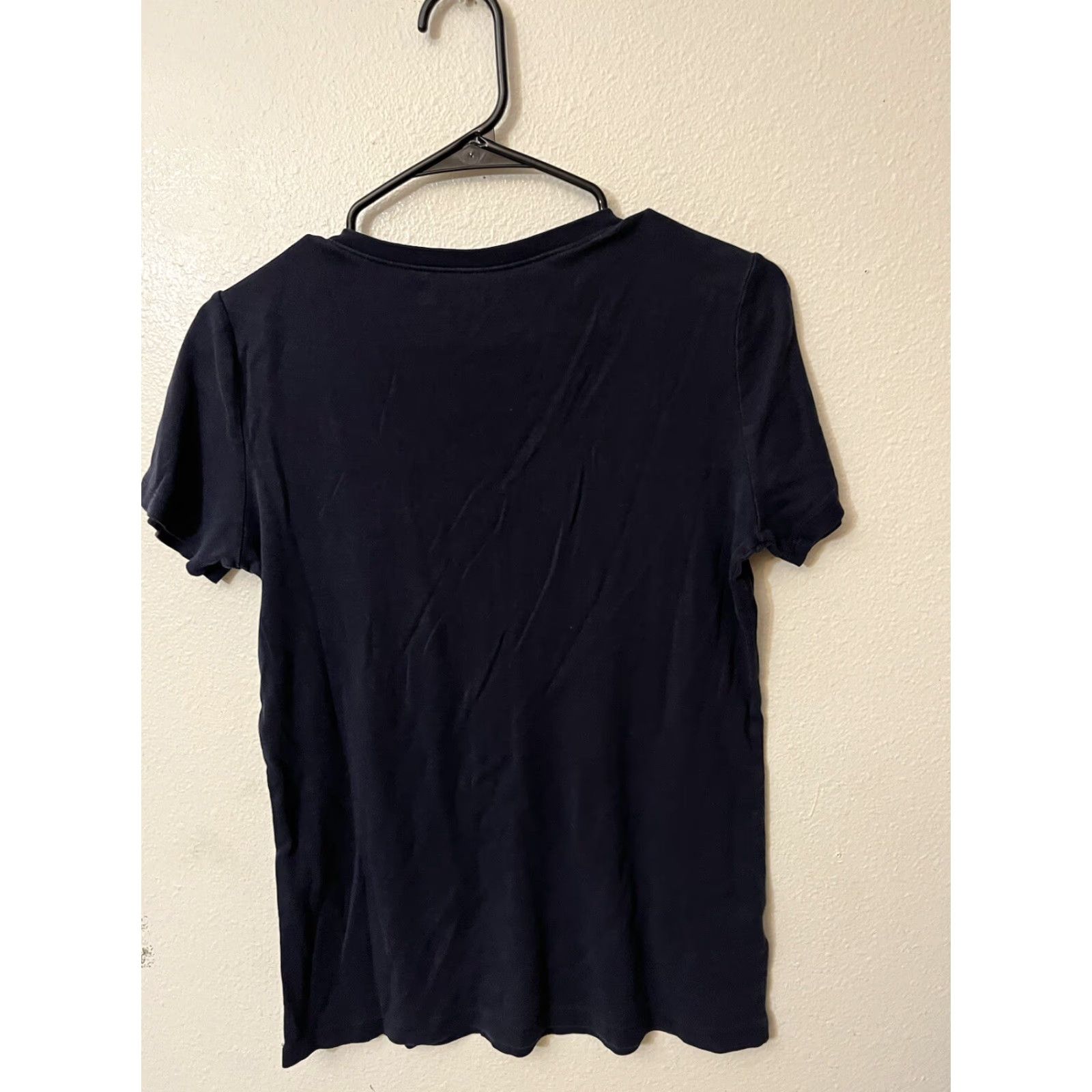 Eddie Bauer Eddie Bauer T-Shirt Women's M Navy Blue Short Sleeve V Neck Size M / US 6-8 / IT 42-44 - 3 Thumbnail