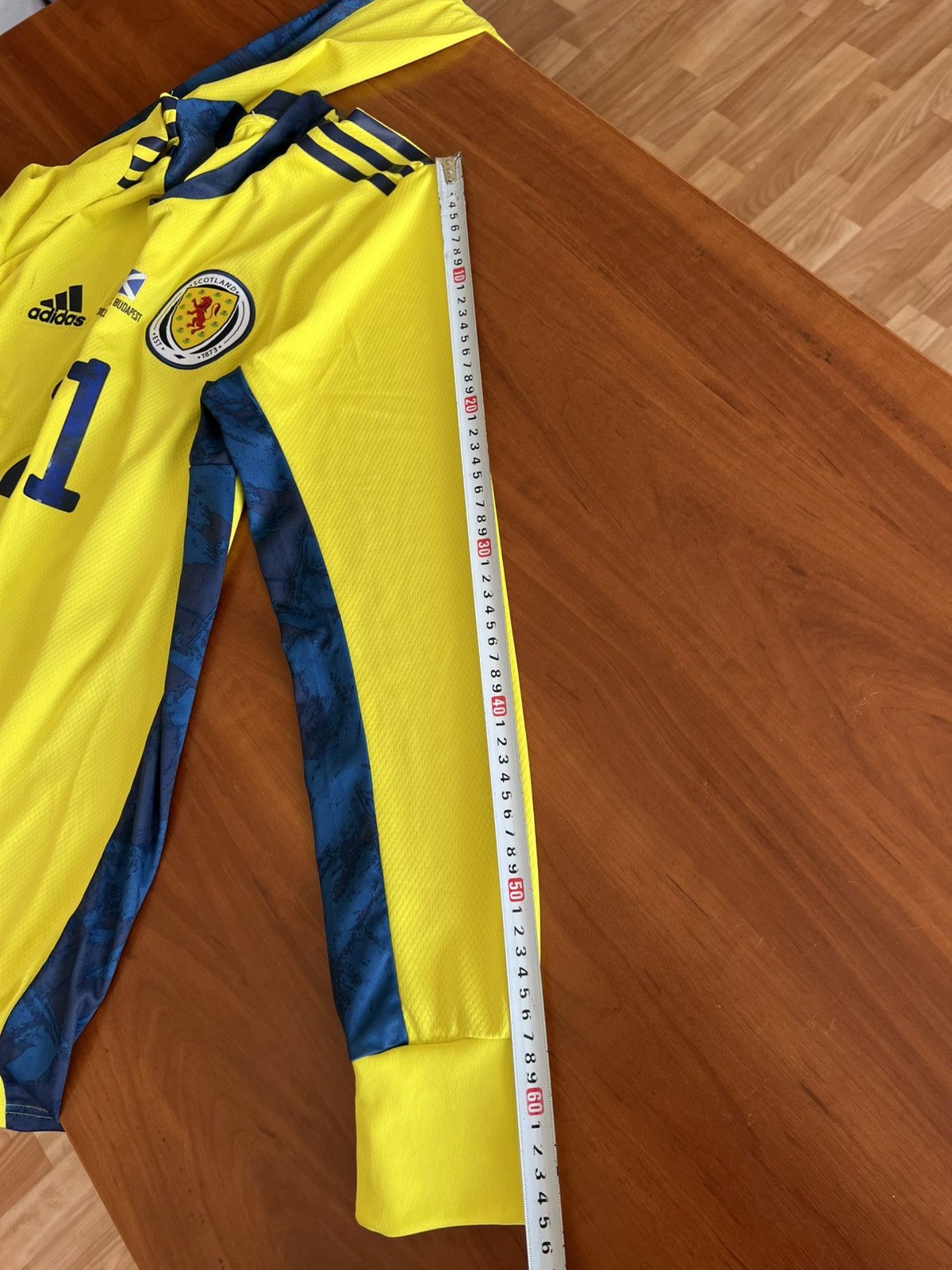 Adidas 2019 SCOTLAND TEAM #21 CUMINGS WORLD CUP SOCCER JERSEY S Size US S / EU 44-46 / 1 - 18 Thumbnail