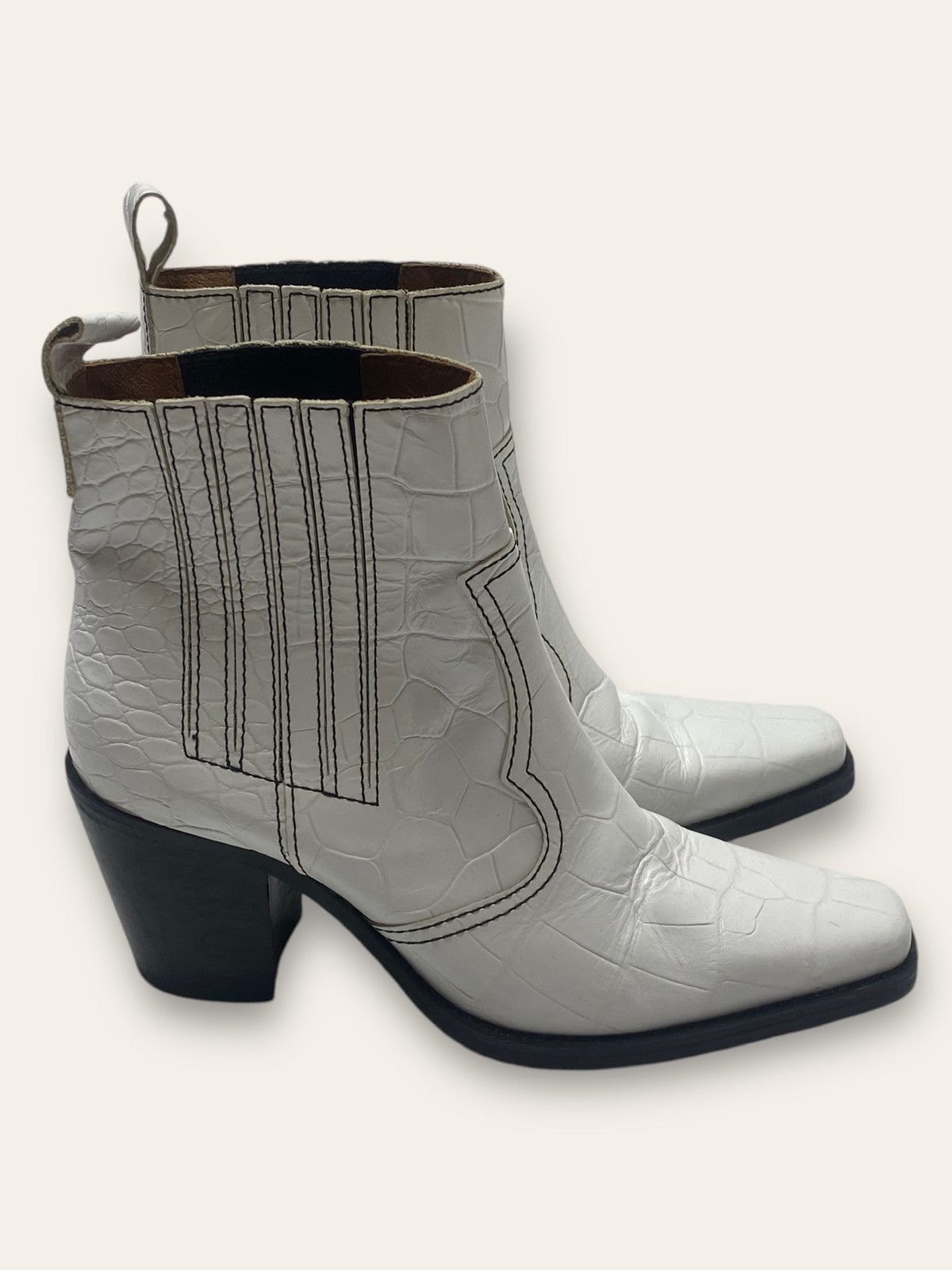 Ganni Vintage GANNI Leather White Chelsea High Top Cowboy Boots Size US 8 / IT 38 - 2 Thumbnail
