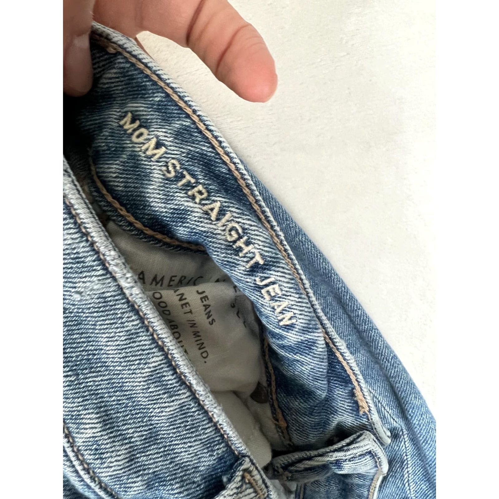 American Eagle Outfitters American Eagle Mom Straight Jeans Womens 6 Blue High Rise Distressed Denim Size 28" / US 6 / IT 42 - 4 Thumbnail