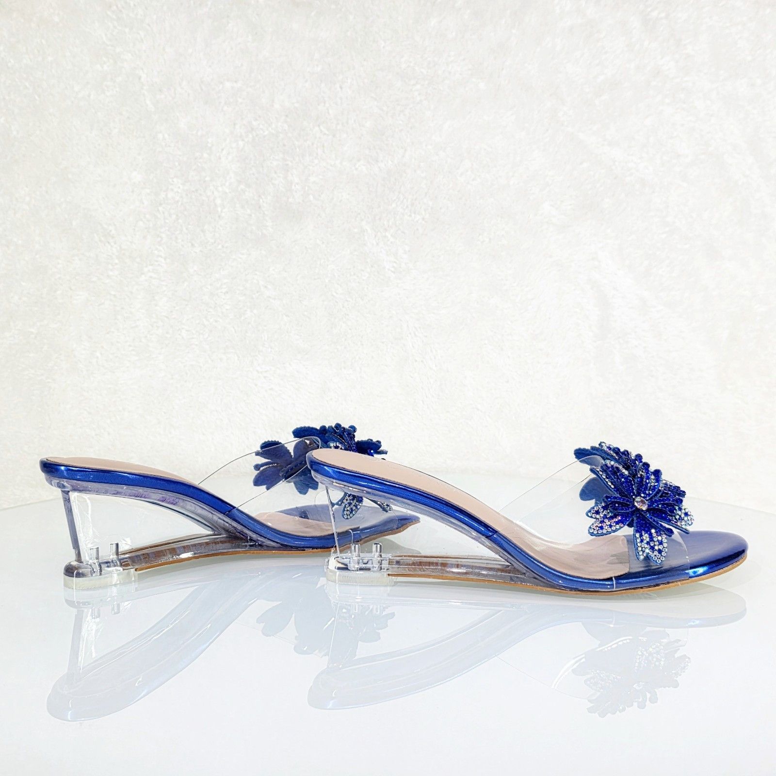Other Eva Rhinestone Flower Blue Slip On 2.5" Wedge Heel Casual Ev Size US 10 / IT 40 - 3 Thumbnail