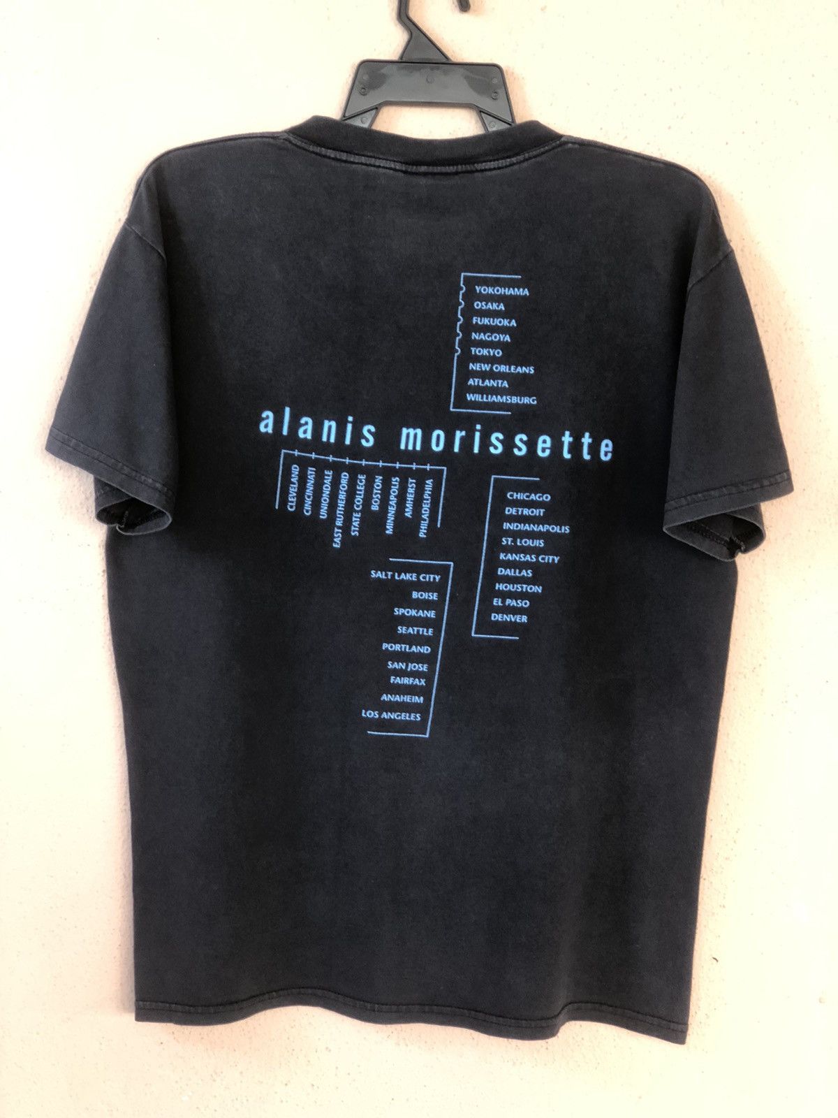 Band Tees × Vintage Vintage 90s Alanis Morissette Tour Tee Size US M / EU 48-50 / 2 - 6 Thumbnail