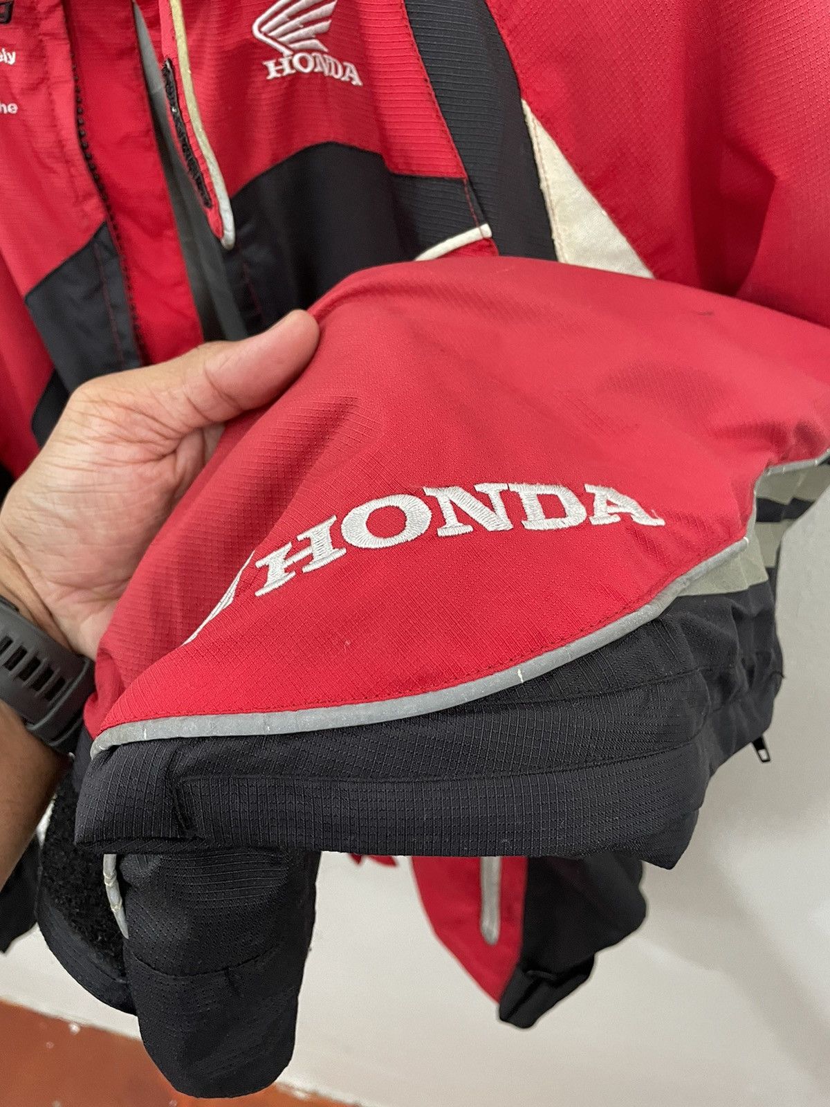 Honda × Sports Specialties VINTAGE HONDA RIDER JACKET BIG LOGO SPELL OUT JAPAN Size US L / EU 52-54 / 3 - 8 Thumbnail
