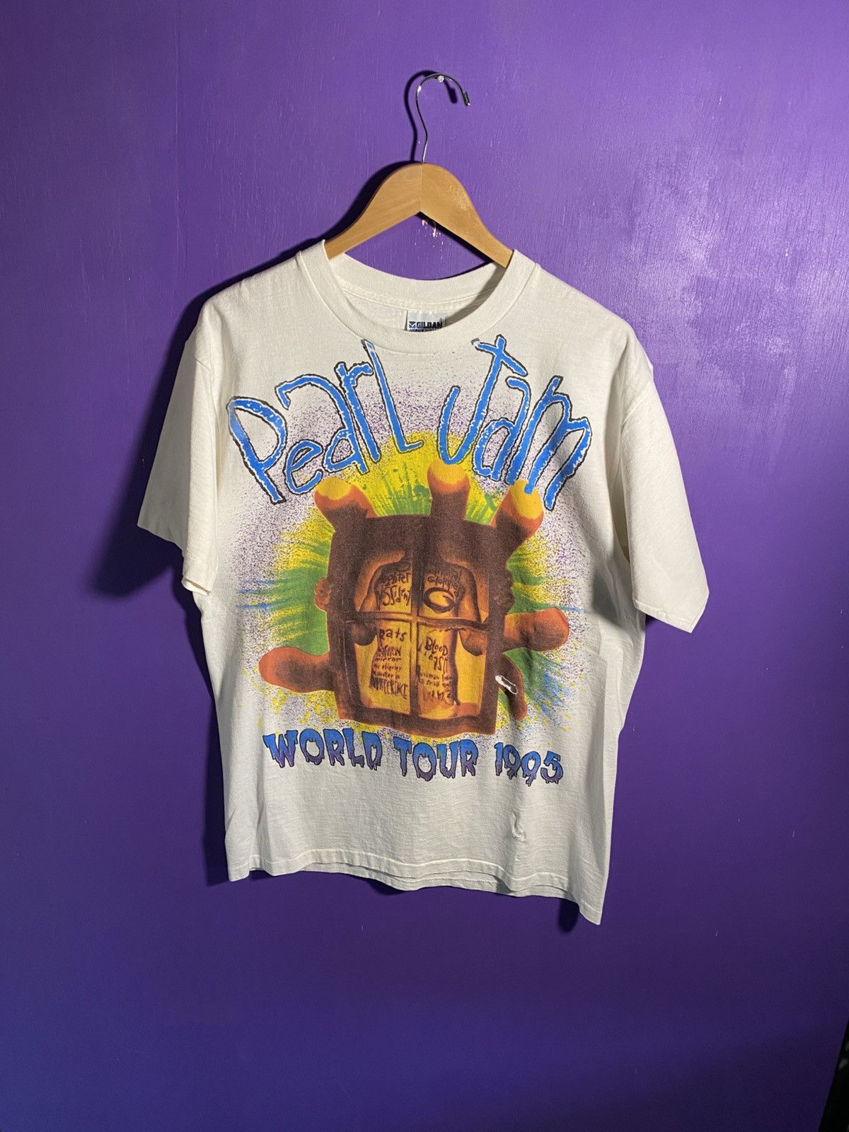 Band Tees Vintage 1995 Pearl Jam world tour t-shirt Size US L / EU 52-54 / 3 - 1 Thumbnail