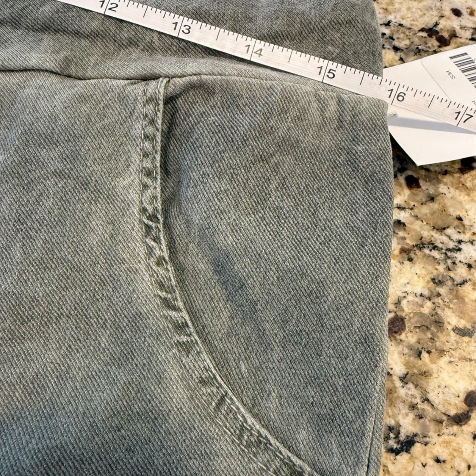 Other Morie’s Boutique gray jeans embroidered embellished SZ S/M Size 30" / US 8 / IT 44 - 8 Thumbnail