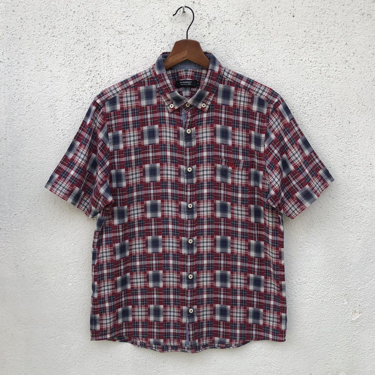 image of Burberry Printed Pattern Patchwork Short Sleeves Shirt in Red, Men's (Size Medium)