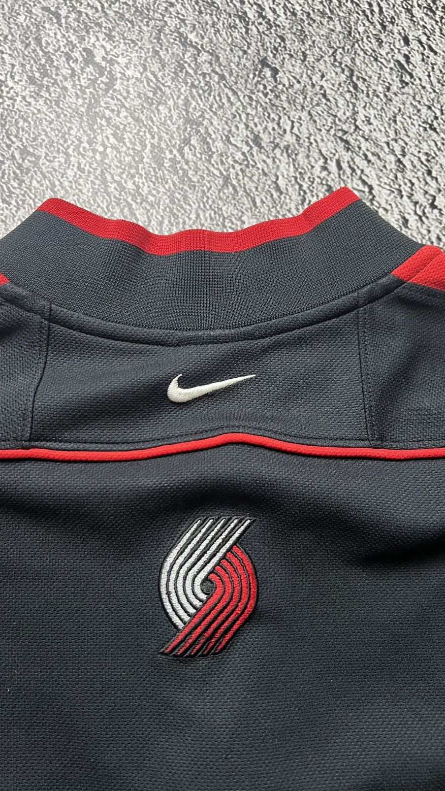 Nike VTG 90’s Portland Trail Blazers NBA warm up nike jersey y2k Size US L / EU 52-54 / 3 - 8 Thumbnail