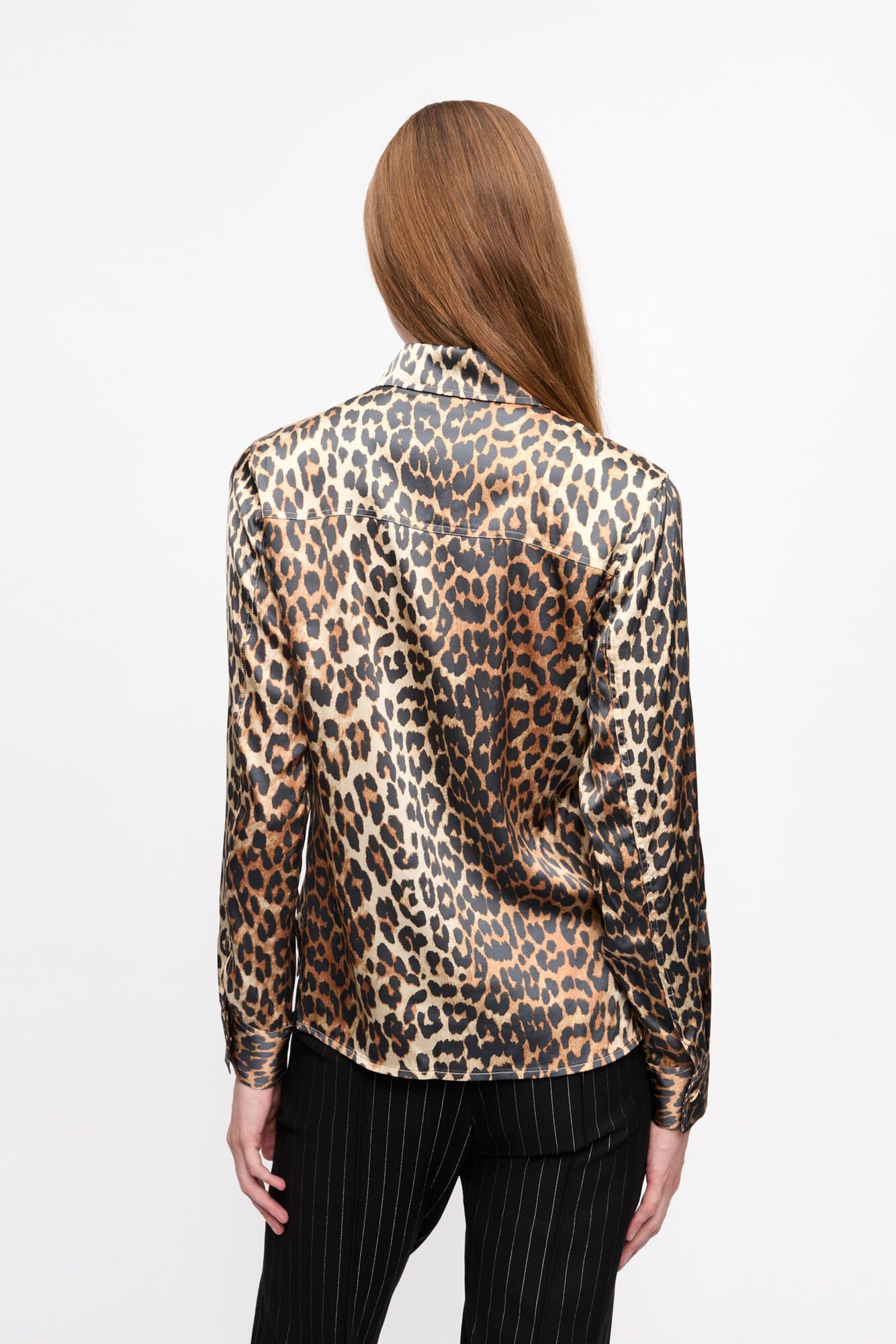 Ganni o1s22i1n0525 Leopard Print Satin Shirt in Leopard Size XS / US 0-2 / IT 36-38 - 5 Thumbnail