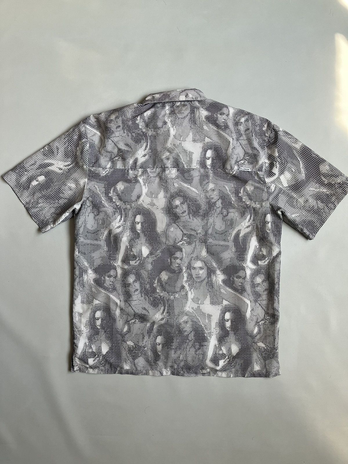 Billabong Vintage 90s Billabong Optic Confusion Monogram Girl Shirt Size US M / EU 48-50 / 2 - 13 Thumbnail