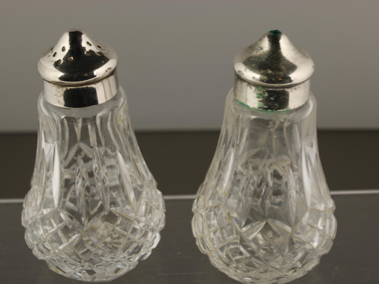 The Unbranded Brand Stuart Crystal Cut Glass Salt and Pepper Shakers Silver Tops Size ONE SIZE - 4 Thumbnail