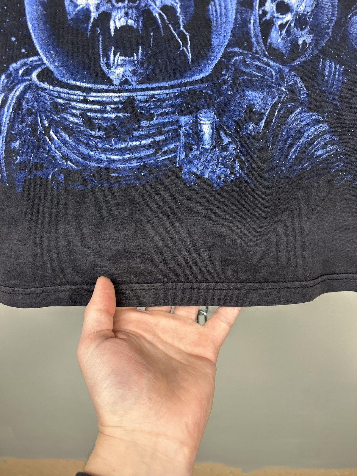 Band Tees Vintage Iron Maiden Eddie Face The Final Frontier t shirt Size US M / EU 48-50 / 2 - 8 Thumbnail
