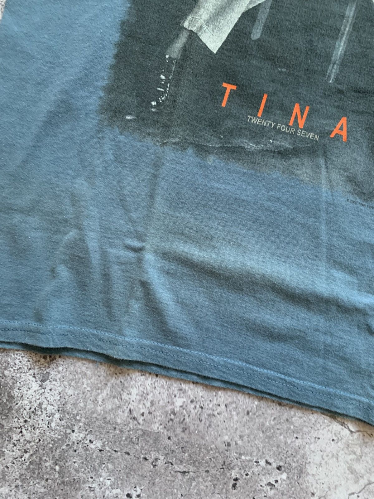 Band Tees 🔥VINTAGE TINA TURNER TWENTY FOUR SEVEN 2000 TOUR T-SHIRT Size US M / EU 48-50 / 2 - 10 Thumbnail