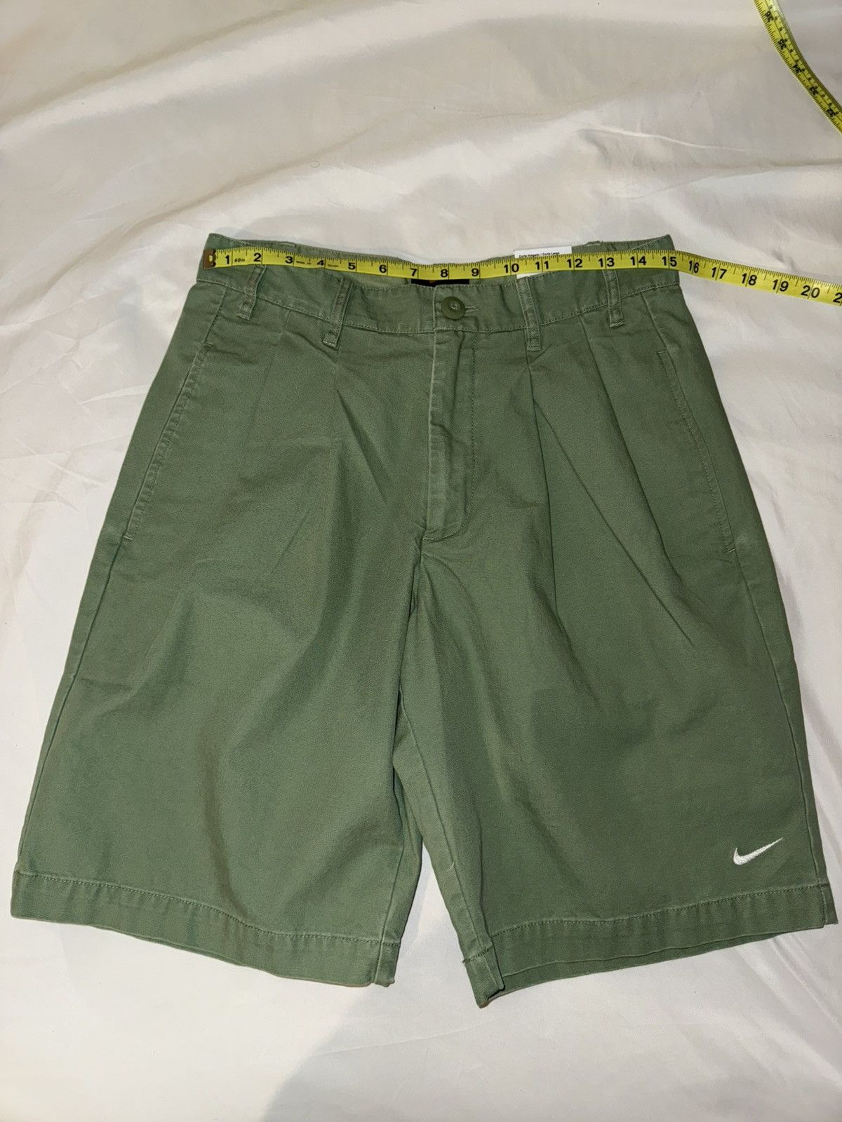 Nike ***FINAL DROP***RARE NIKE LOOSE FIT DOUBLE PLEATED SHORT 30 Size US 30 / EU 46 - 1 Thumbnail
