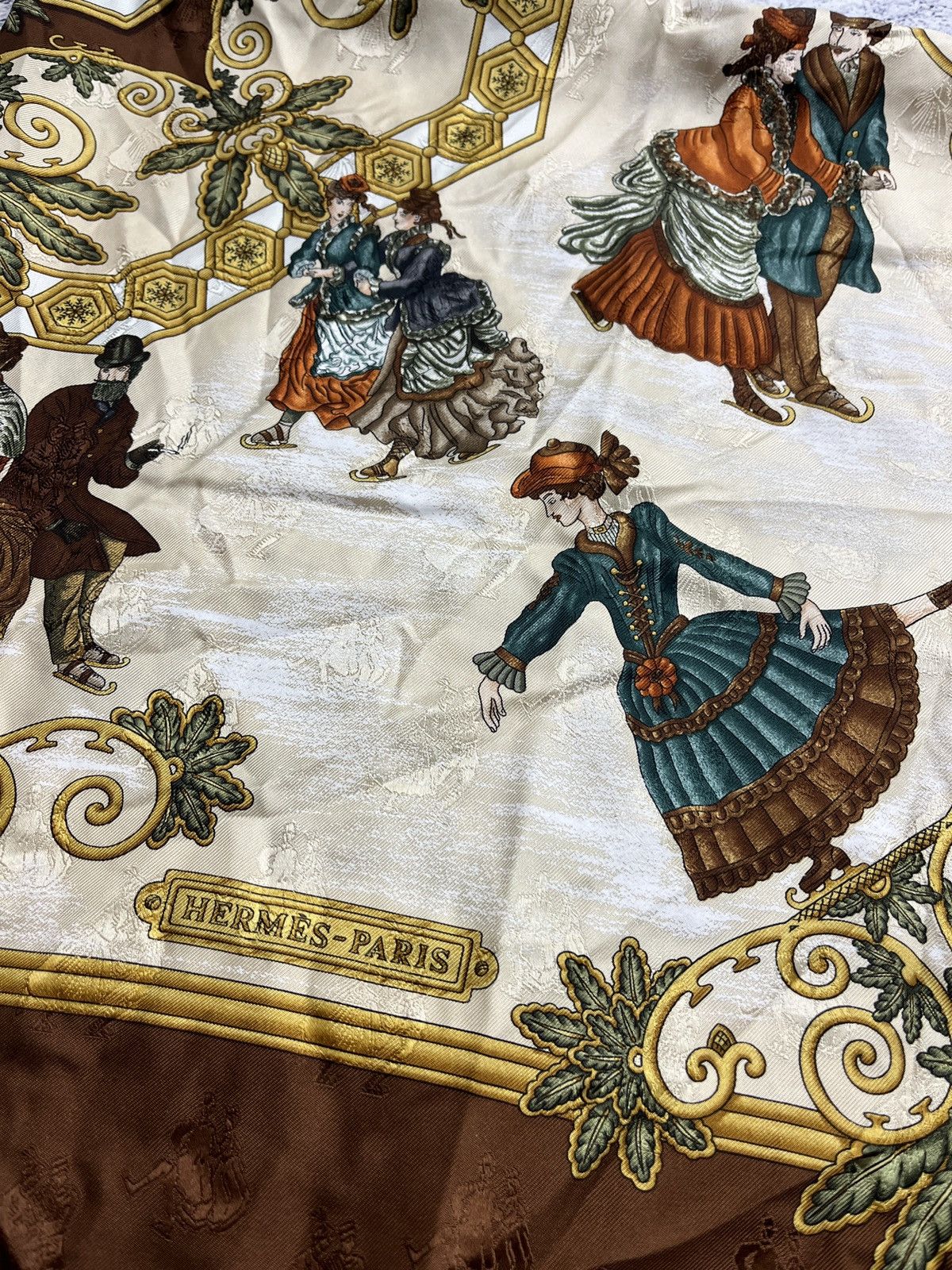 Hermes × Vintage Vintage Hermes Joies D’hiver Brown Silk Scarf Rare Size ONE SIZE - 9 Thumbnail