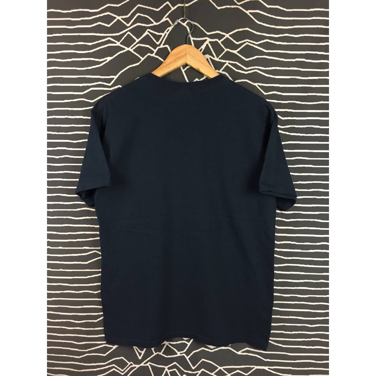 Gildan You Are In The Presence Of Genius Funny Quote Graphic Tee Size US M / EU 48-50 / 2 - 6 Thumbnail