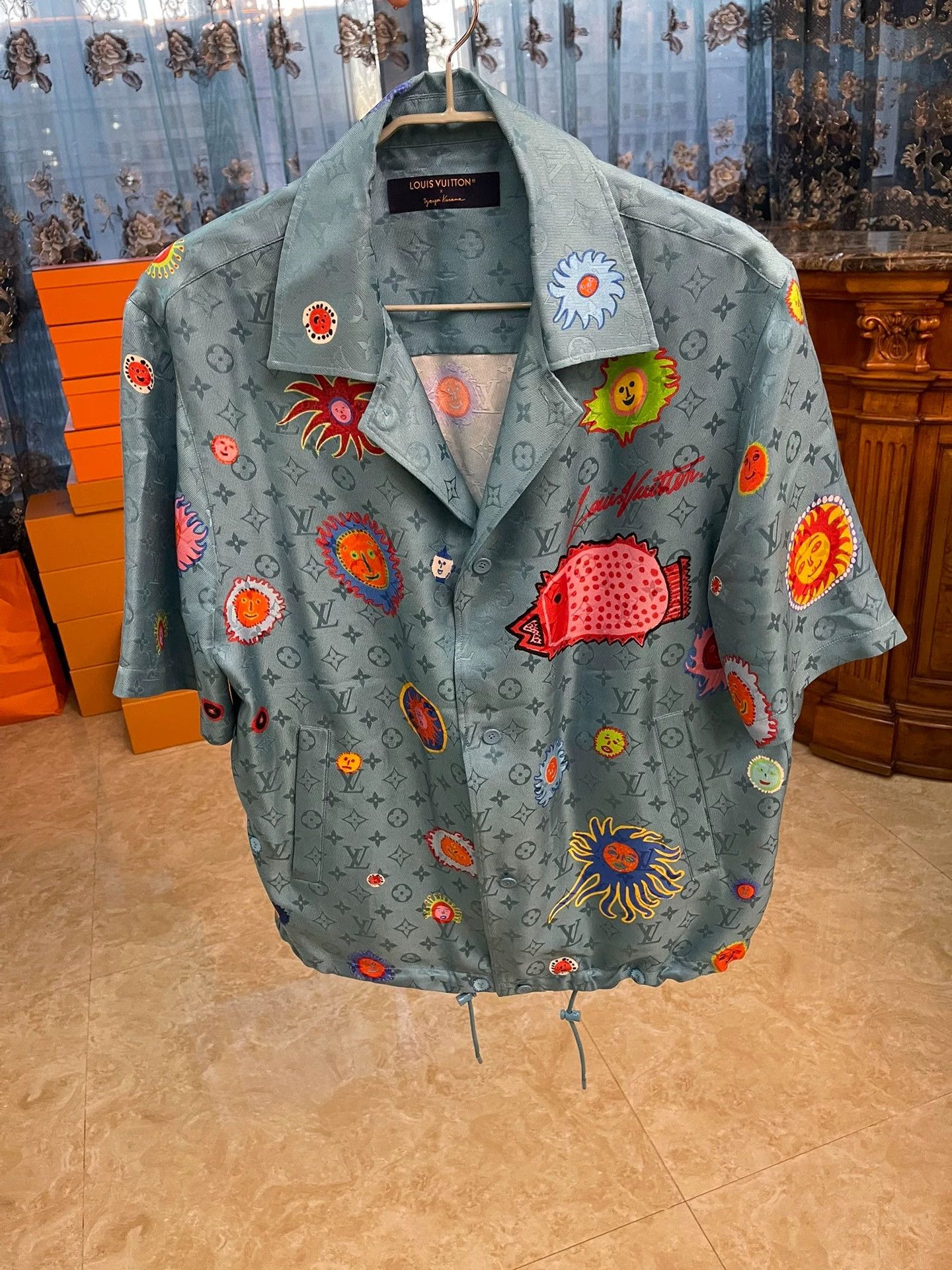 Louis Vuitton LV short jacket collab full logo silk M (50) new no tags Size US M / EU 48-50 / 2 - 1 Thumbnail